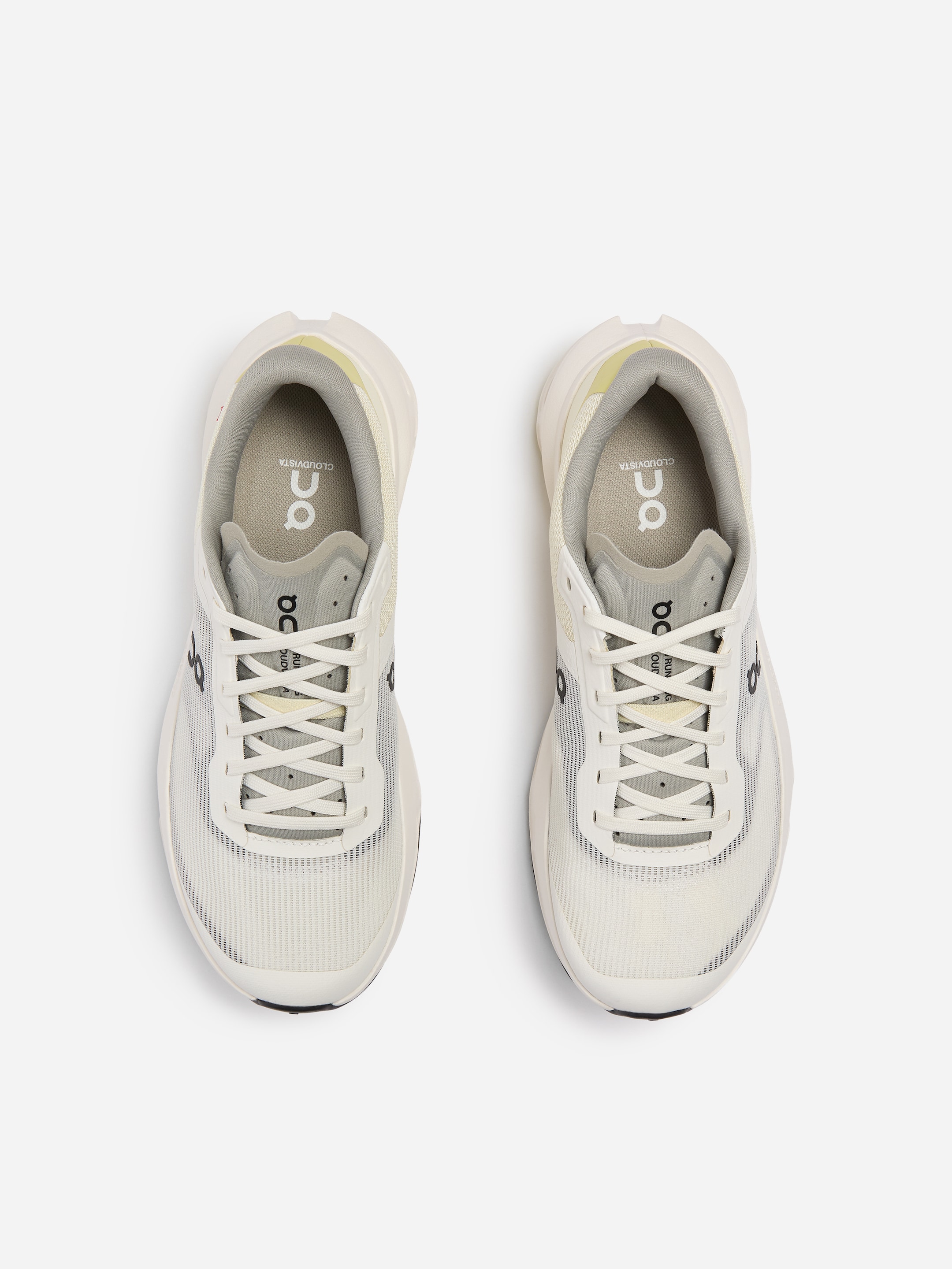 On Cloudvista 3 trainers - Off-white - women - StillMedia/DescriptiveStillLife - 3