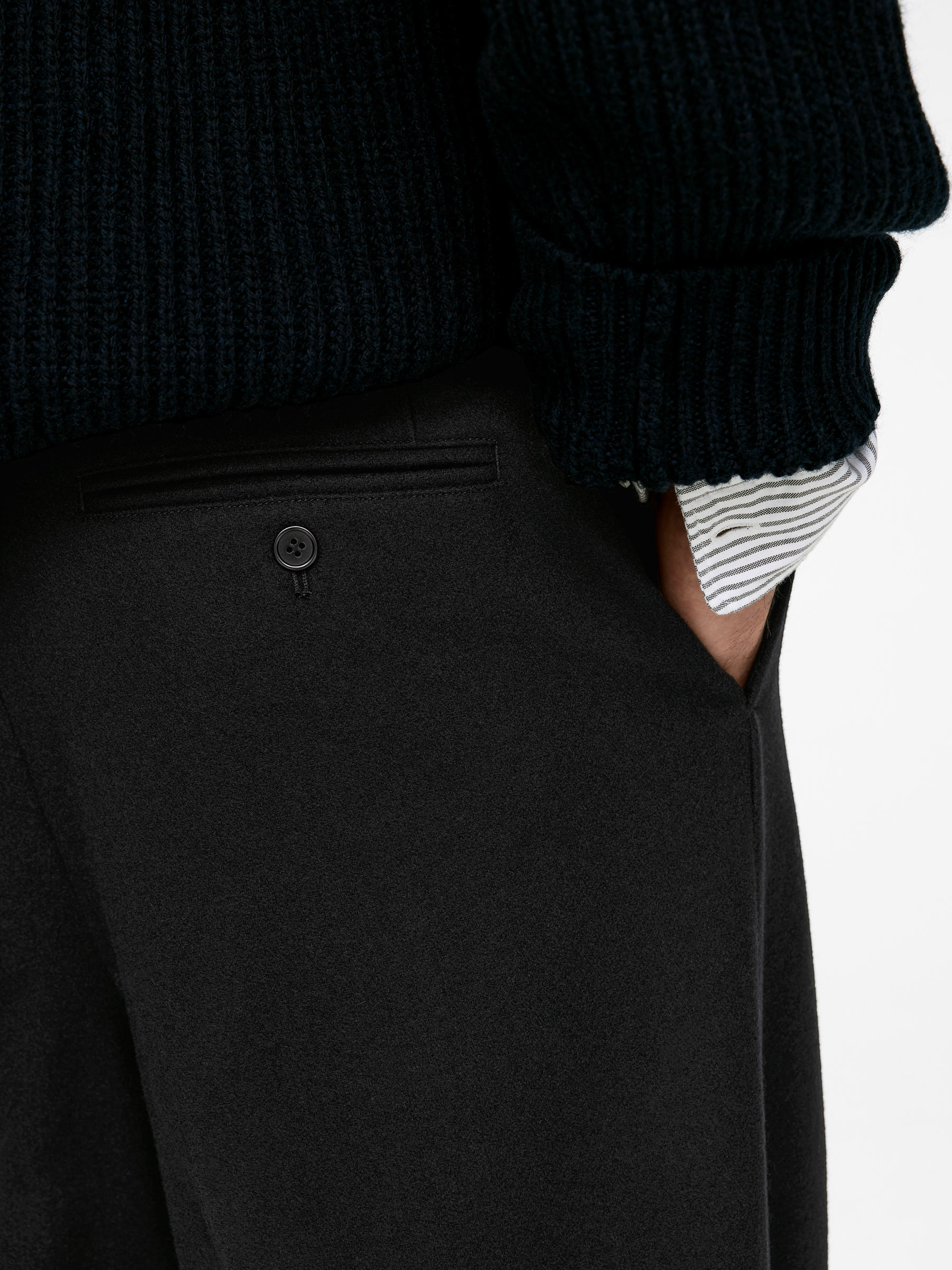 Relaxed Wool Trousers - Black - Relaxed fit - Men - StillMedia/Lookbook - 11