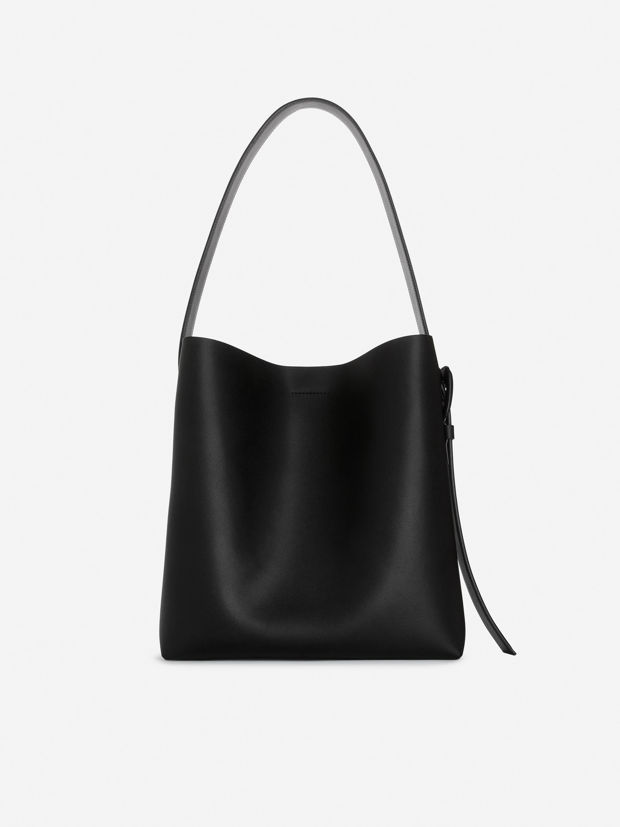 Leather Tote - Black - Women - StillMedia/DescriptiveStillLife - 5