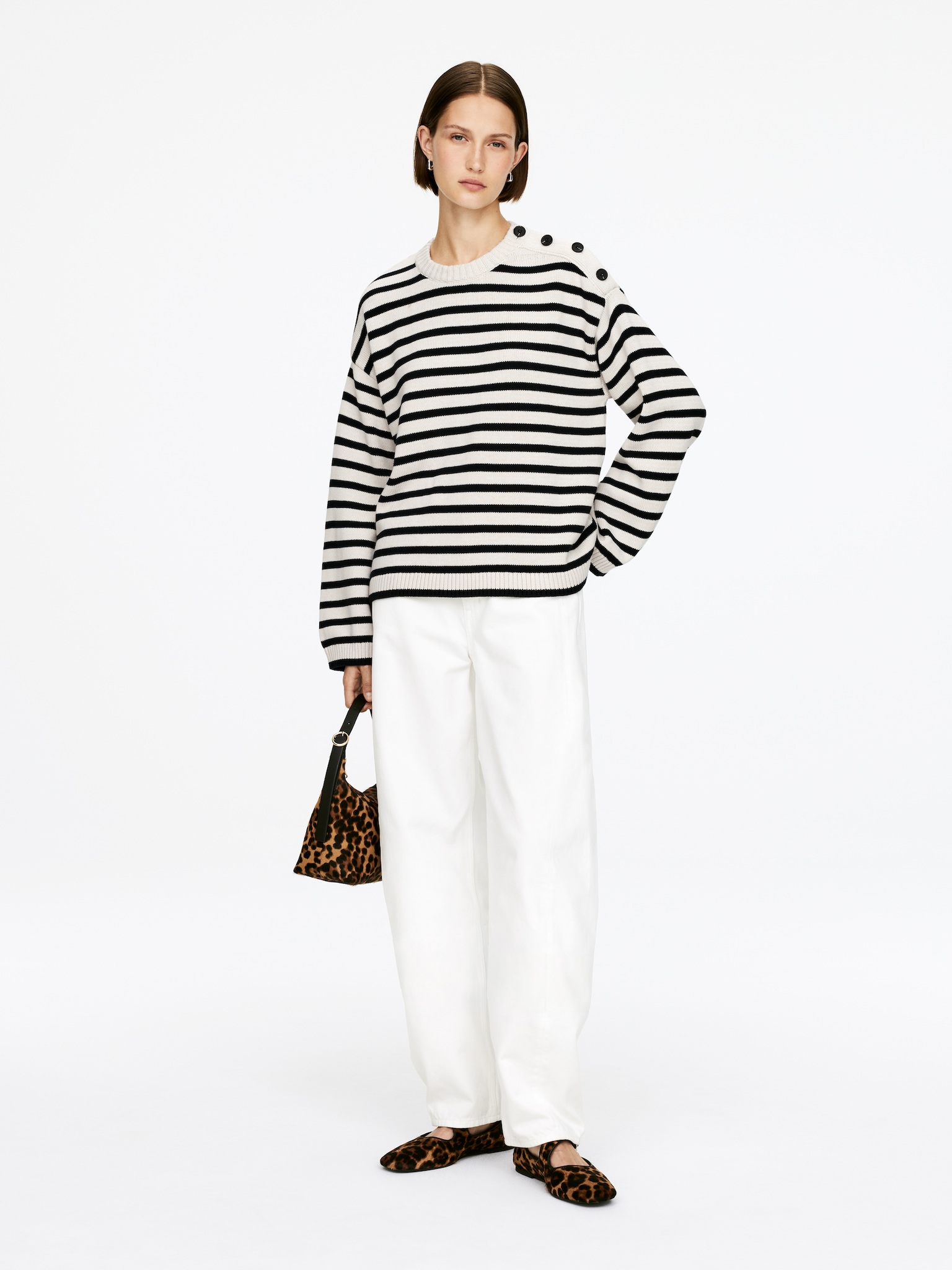 Oversized Cotton Jumper - Beige/Black - 3