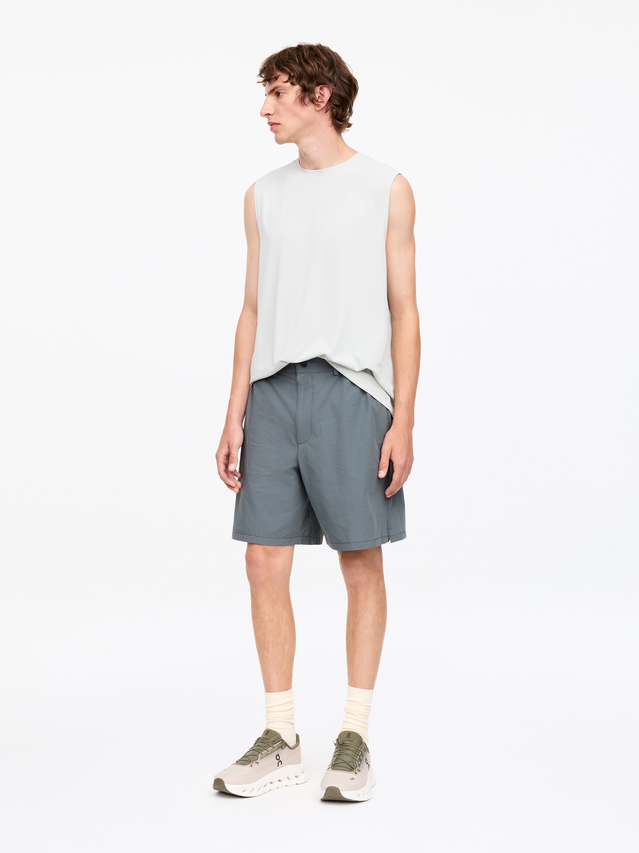 ARKET ACTIVE lange Shorts - Grau - Regular Fit - men - StillMedia/Lookbook - 2