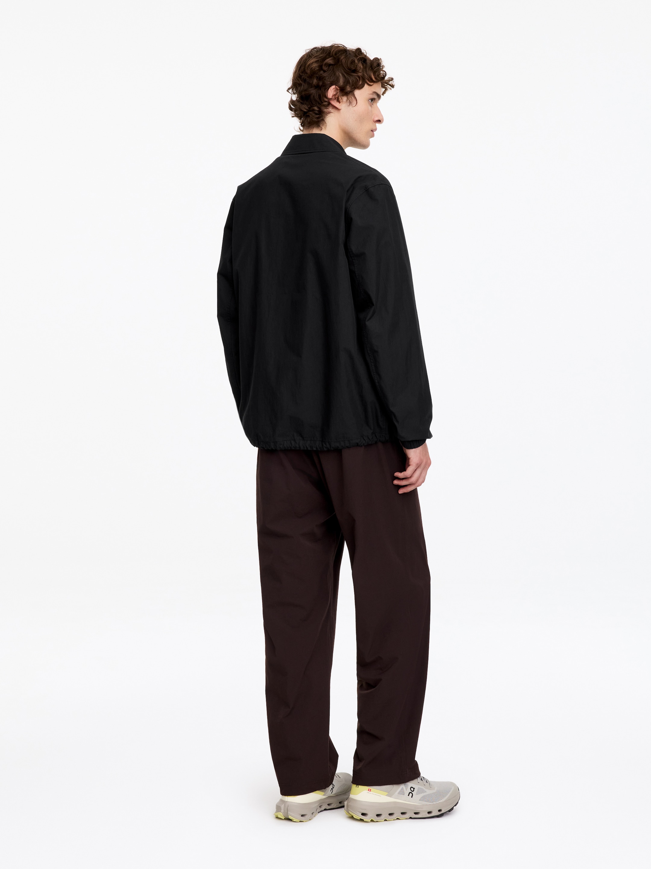 ARKET ACTIVE Coachjacke - Schwarz - Regular Fit - men - StillMedia/Lookbook - 4