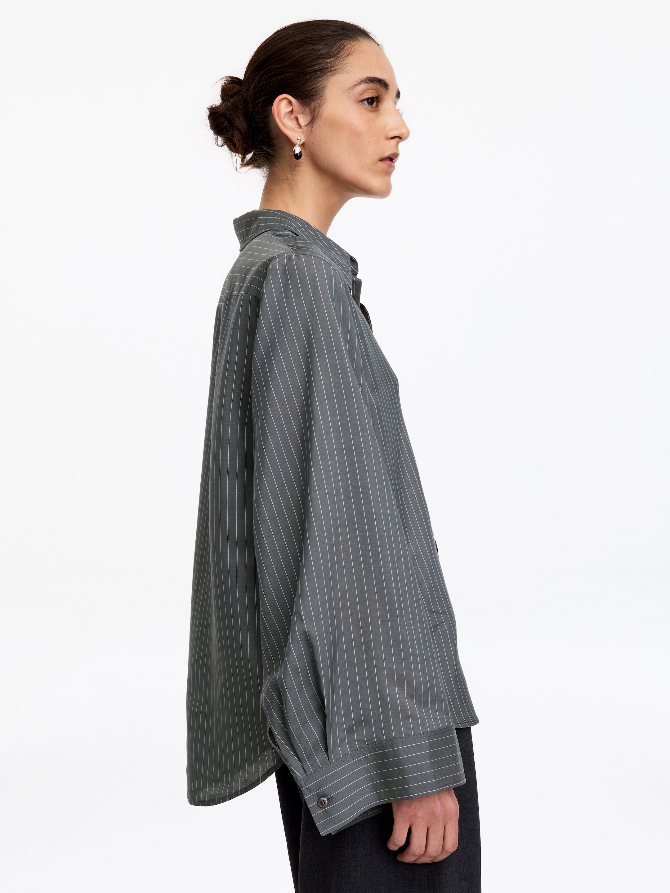 Volume-Sleeve Blouse - Grey/White - Regular fit - women - StillMedia/Lookbook - 3