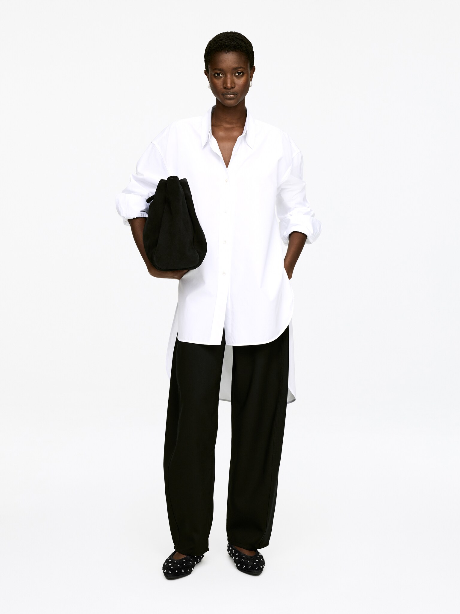 Ballerine in pelle scamosciata con borchie - Nero - 5