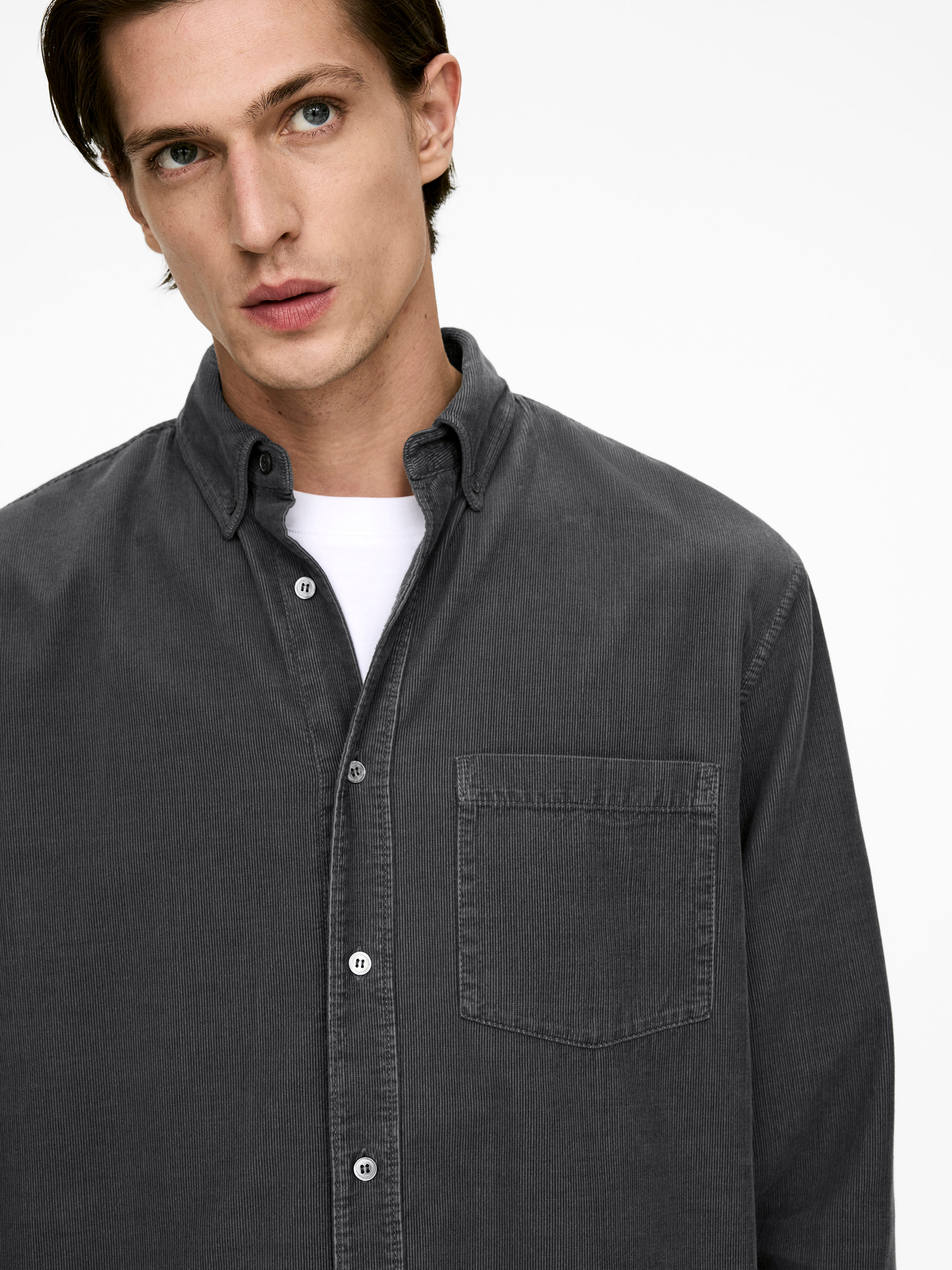 Relaxed Corduroy Shirt - Dark Grey - Relaxed fit - Men - StillMedia/Lookbook - 6