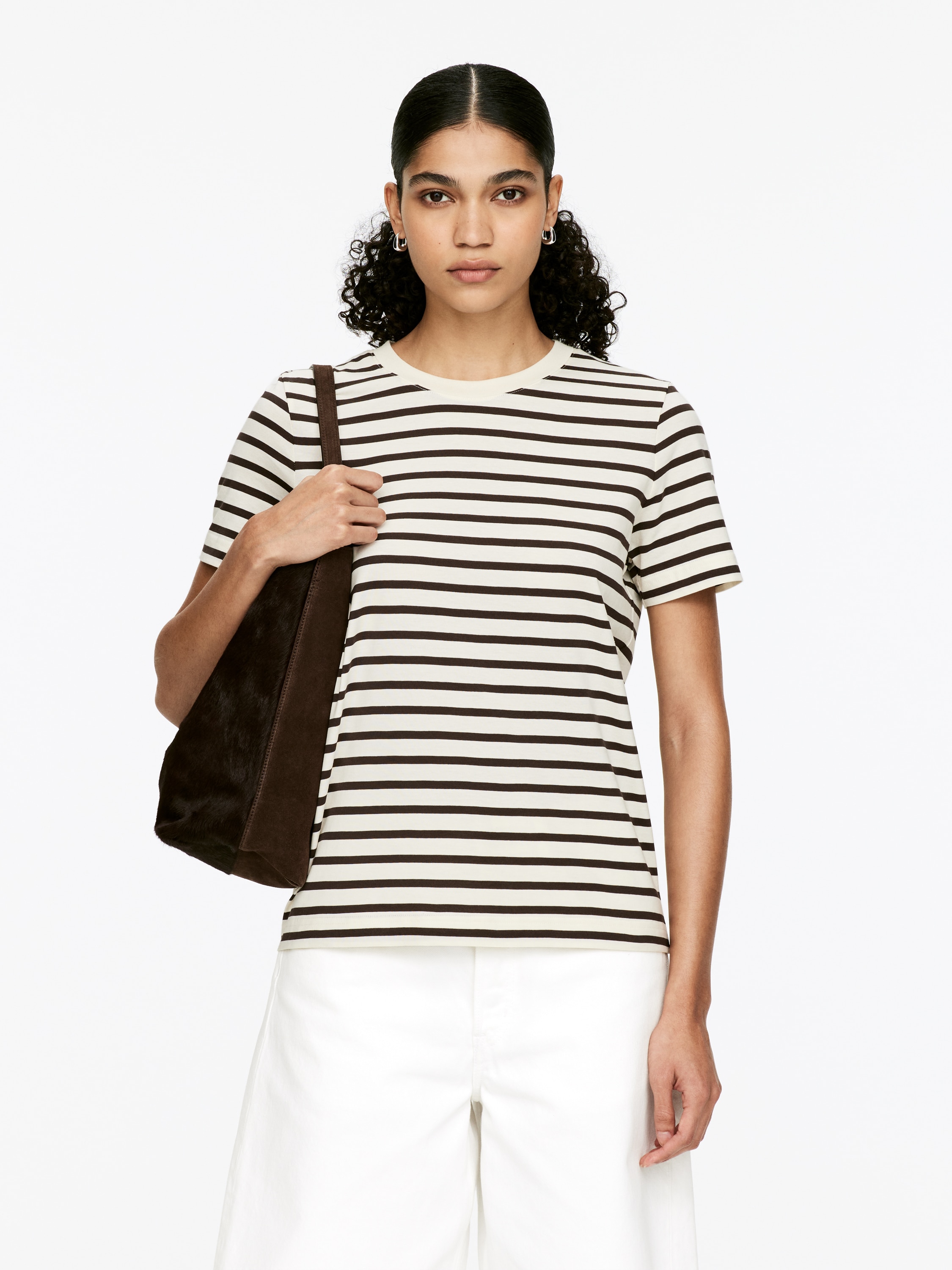 T-shirt iconica LILY - Marrone/Bianco sporco/Bianco/Bianco/Blu scuro/Rosso/Bianco/Nero/Grigio mélange/Rosa/Bordeaux/Verde/Bordeaux/Marrone/Beige chiaro/Blu scuro/Blu/Righe/Lilla/Bordeaux