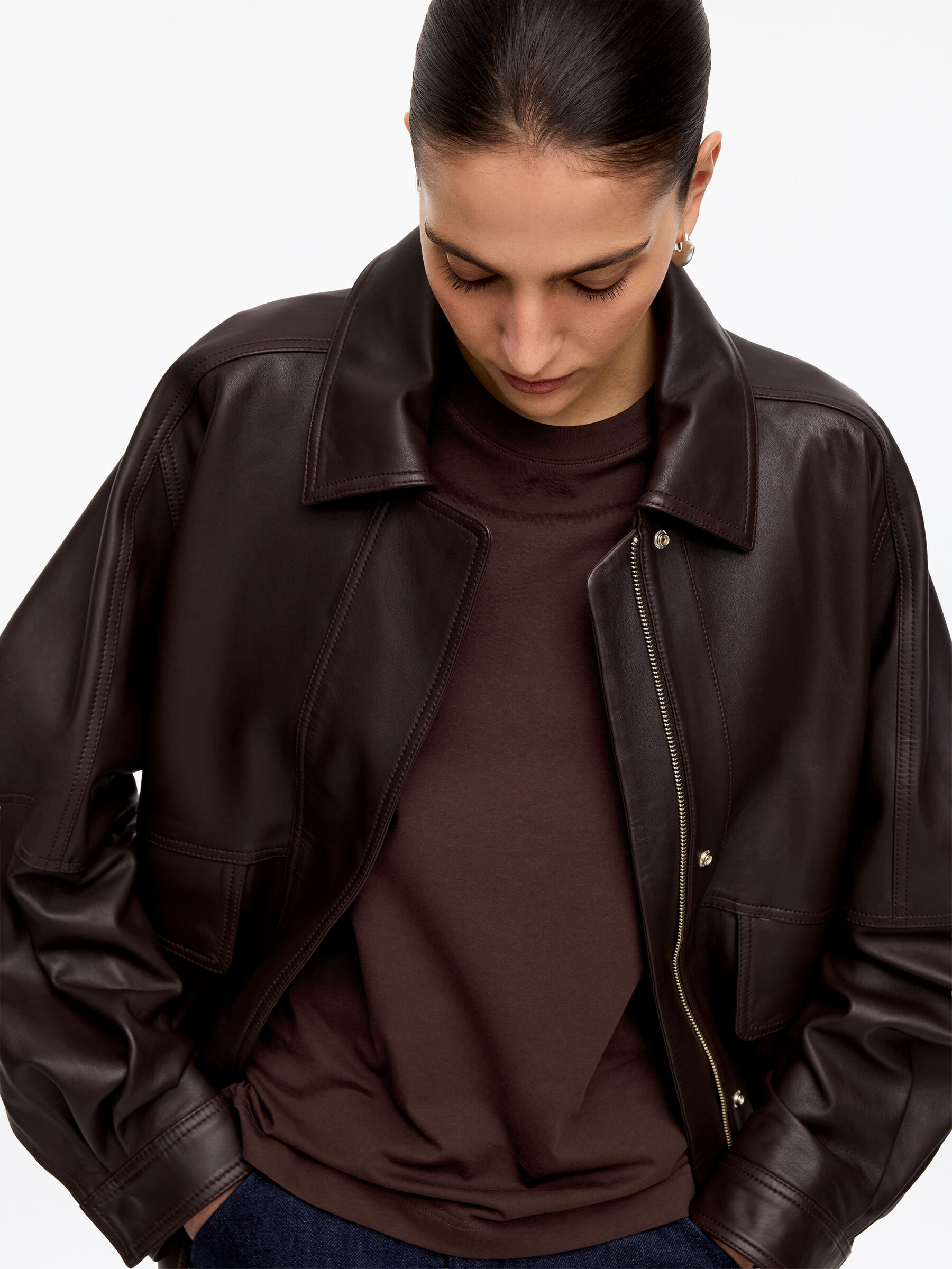 Signature Short-Sleeve T-Shirt - Brown - Regular fit - Women - StillMedia/Lookbook - 4