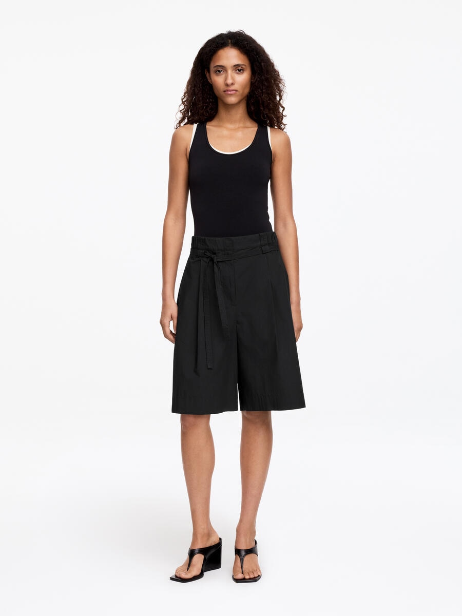 ARKET Women's  Pleated Cotton Poplin Shorts Black,  size 34