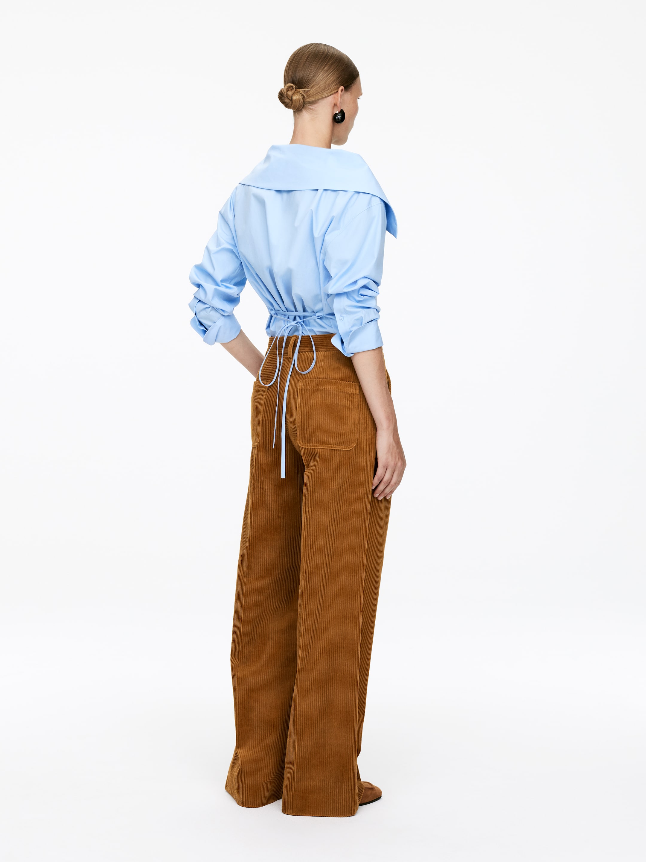 Visualizza immagine più grande: Pantaloni a gamba larga in velluto a coste - Marrone - DONNA | H&M IT 4