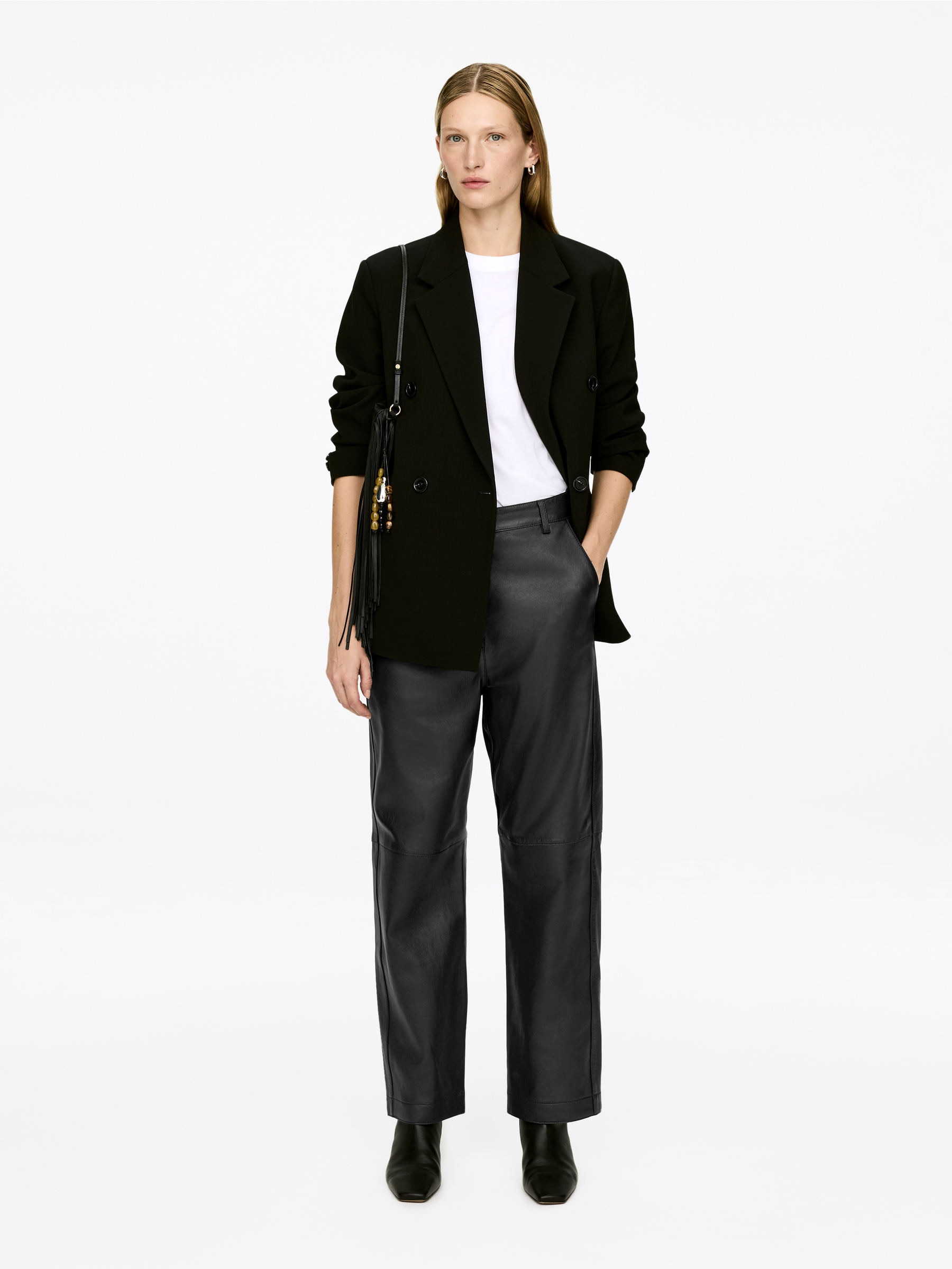 Relaxed Leather Trousers - Black - Relaxed fit - Women - StillMedia/Lookbook - 6