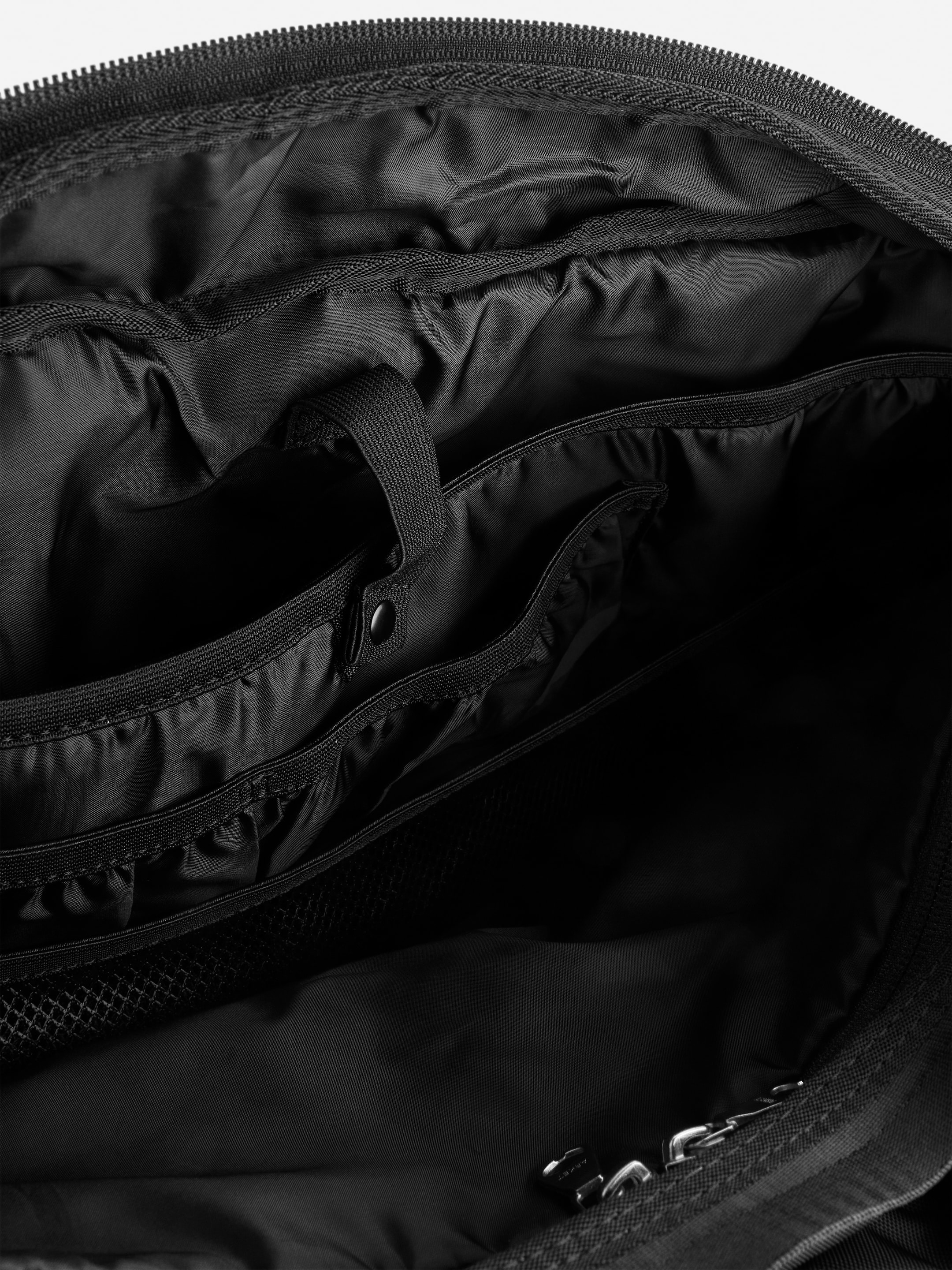 24-Hour Duffle Bag - Black - Travel - StillMedia/DescriptiveDetail - 3