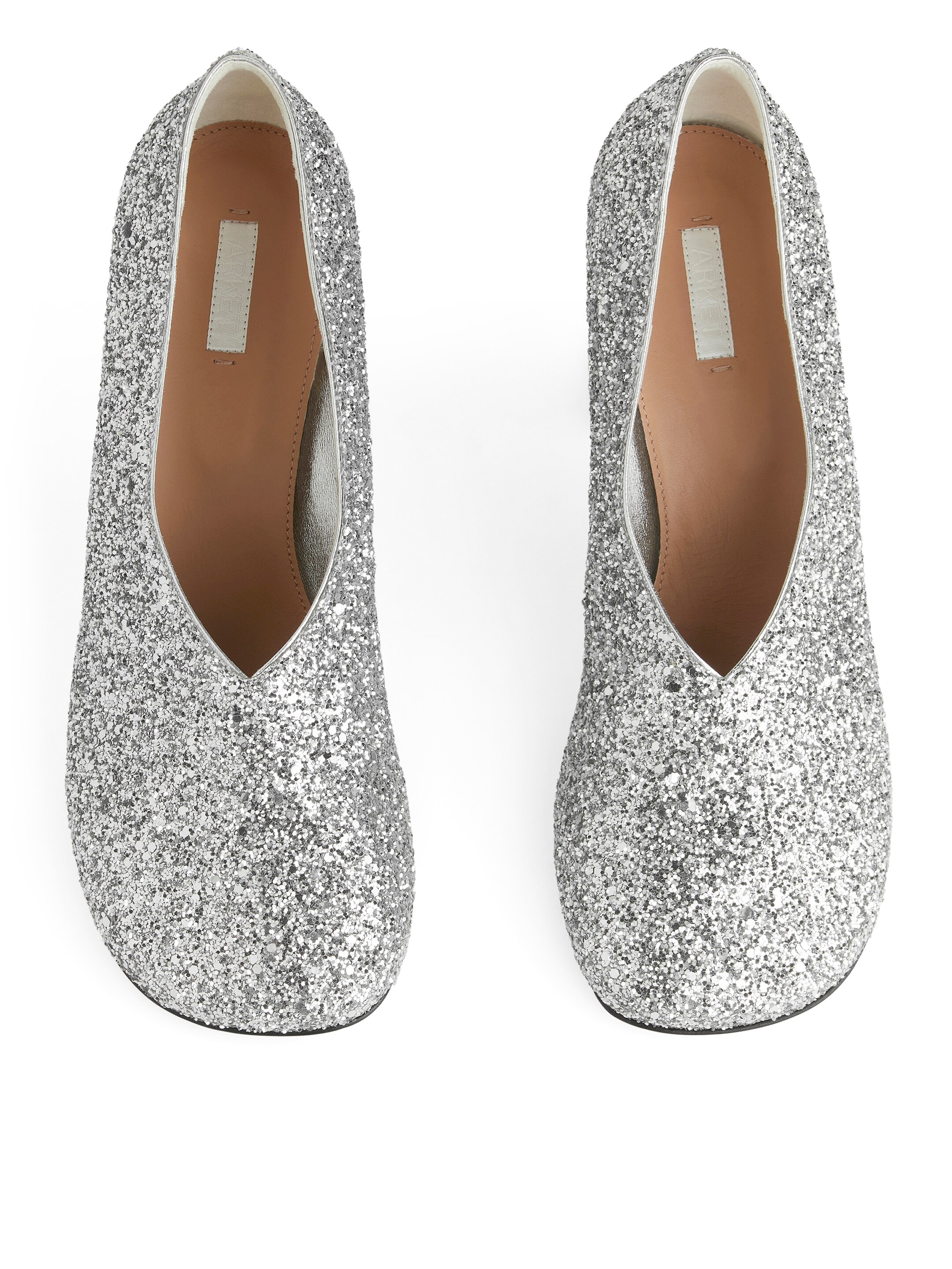 Block Heel Glitter Pumps - Silver - Women - StillMedia/DescriptiveStillLife - 2