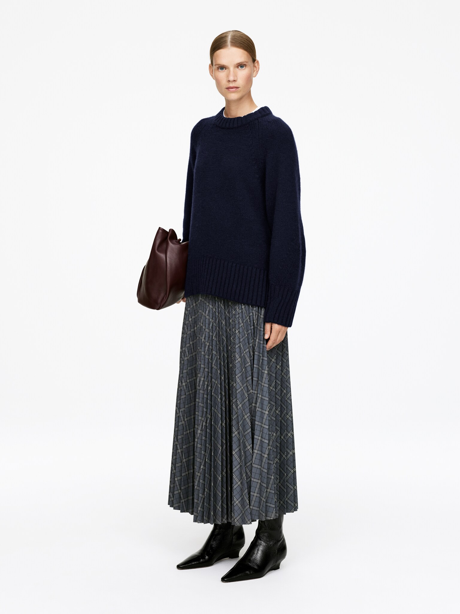 Chunky Pure Cashmere Jumper  ​ - Dark Blue/Beige - 5