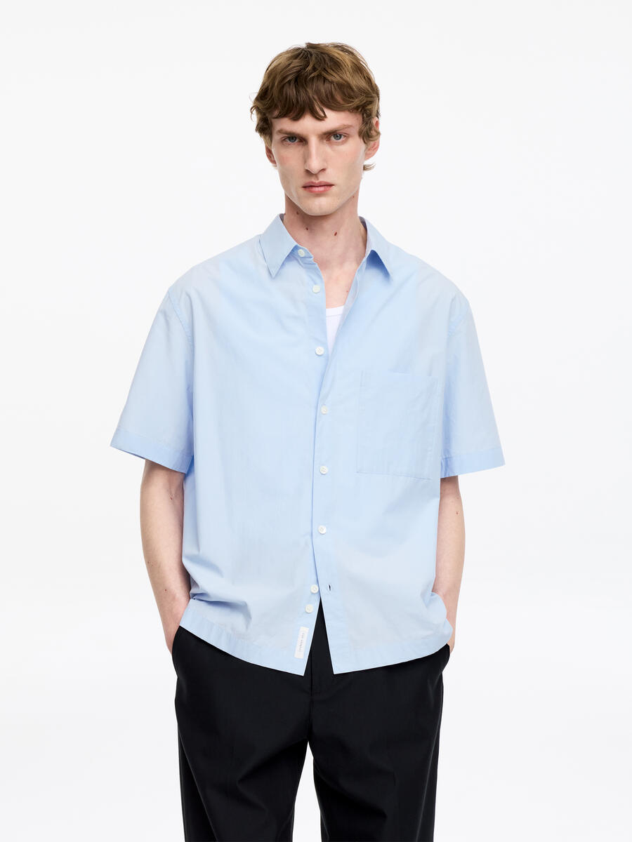ARKET Men's  Short-Sleeve Poplin Shirt Blue,  size 48