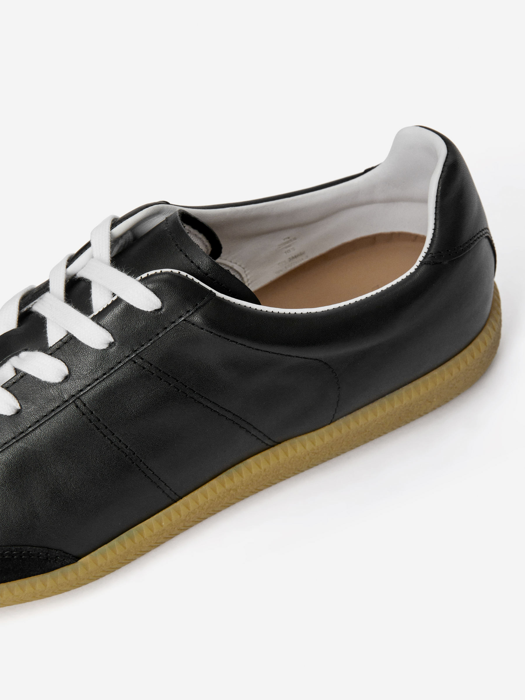 Leather Trainers - Black - Men - StillMedia/DescriptiveDetail - 6