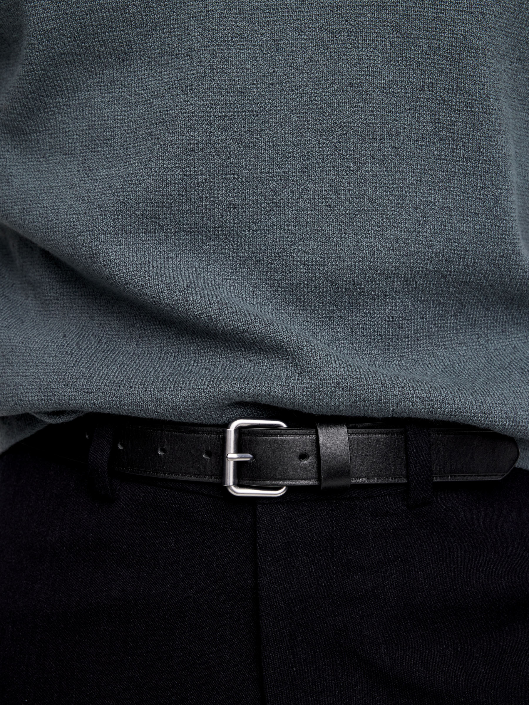 Slim Leather Belt - Black - Men - StillMedia/Lookbook - 12