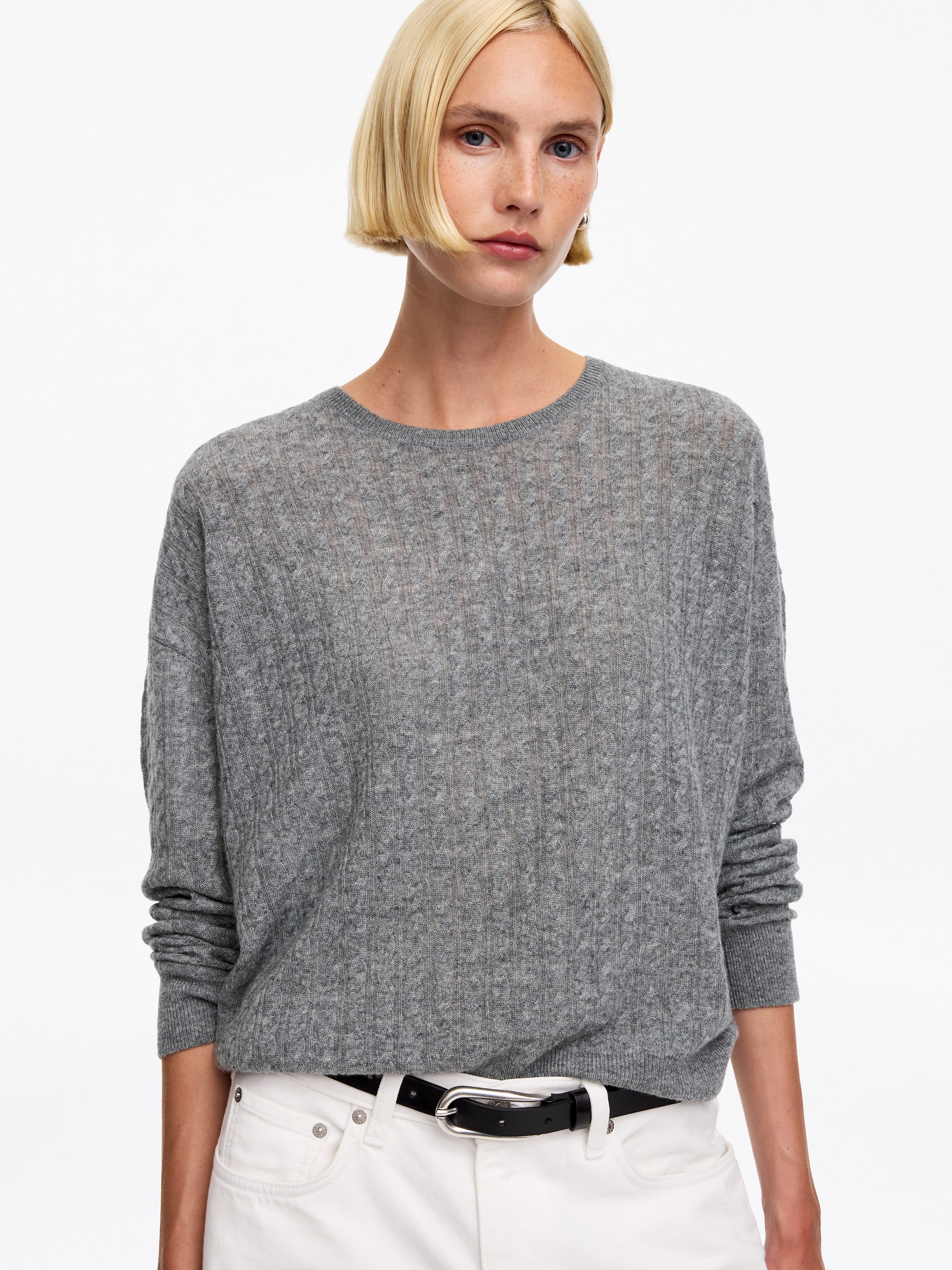 Pure Cashmere Cable-Knit Jumper - Grey - Regular fit - women - StillMedia/Lookbook - 5
