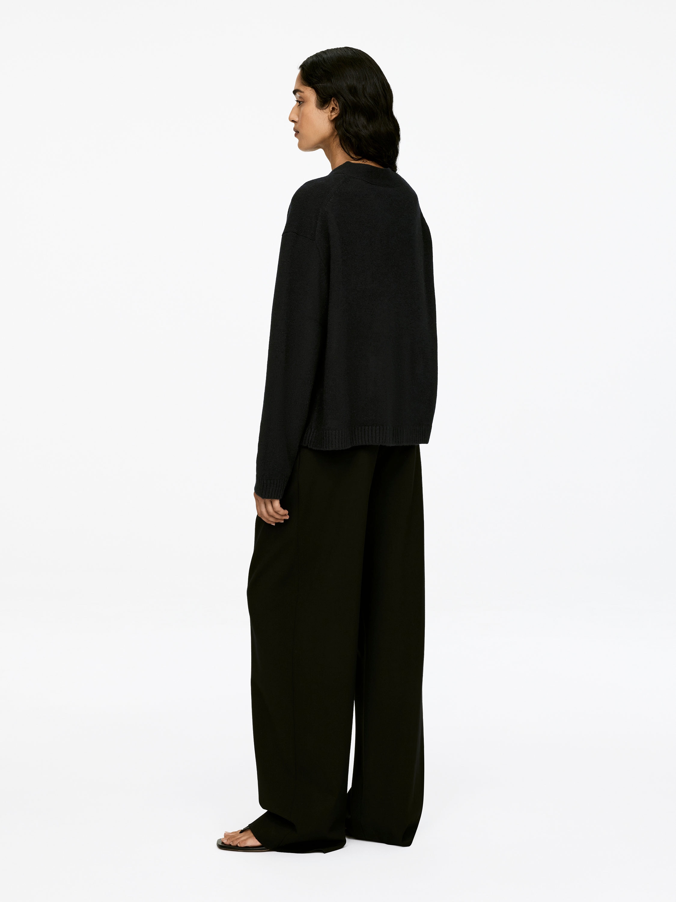 Cashmere-Wool Cardigan - Black - Regular fit - Women - StillMedia/Lookbook - 14