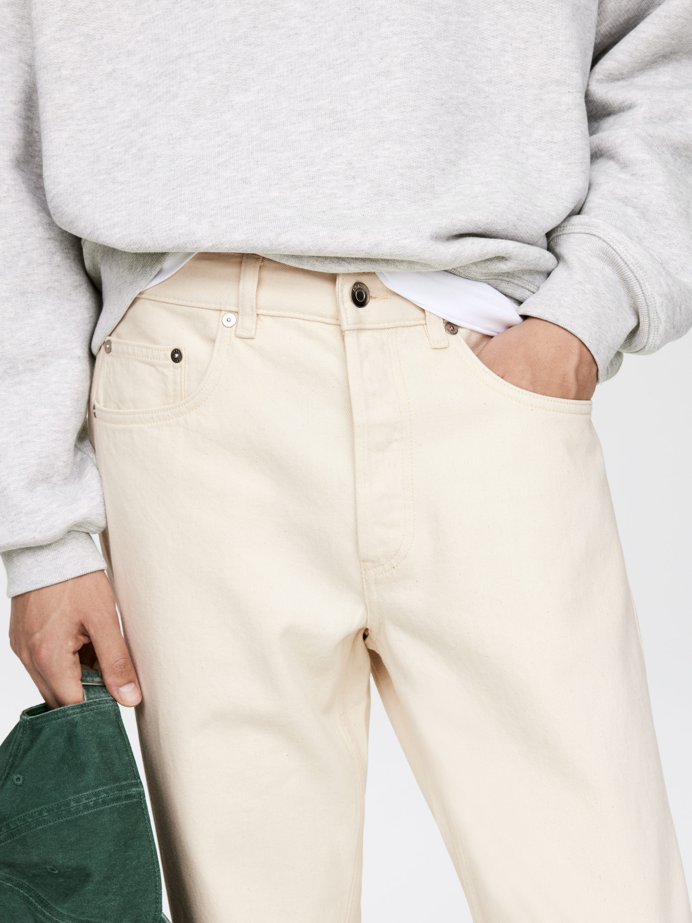 OCEAN Loose Straight Jeans - Ecru - Loose fit - Men - StillMedia/Lookbook - 32