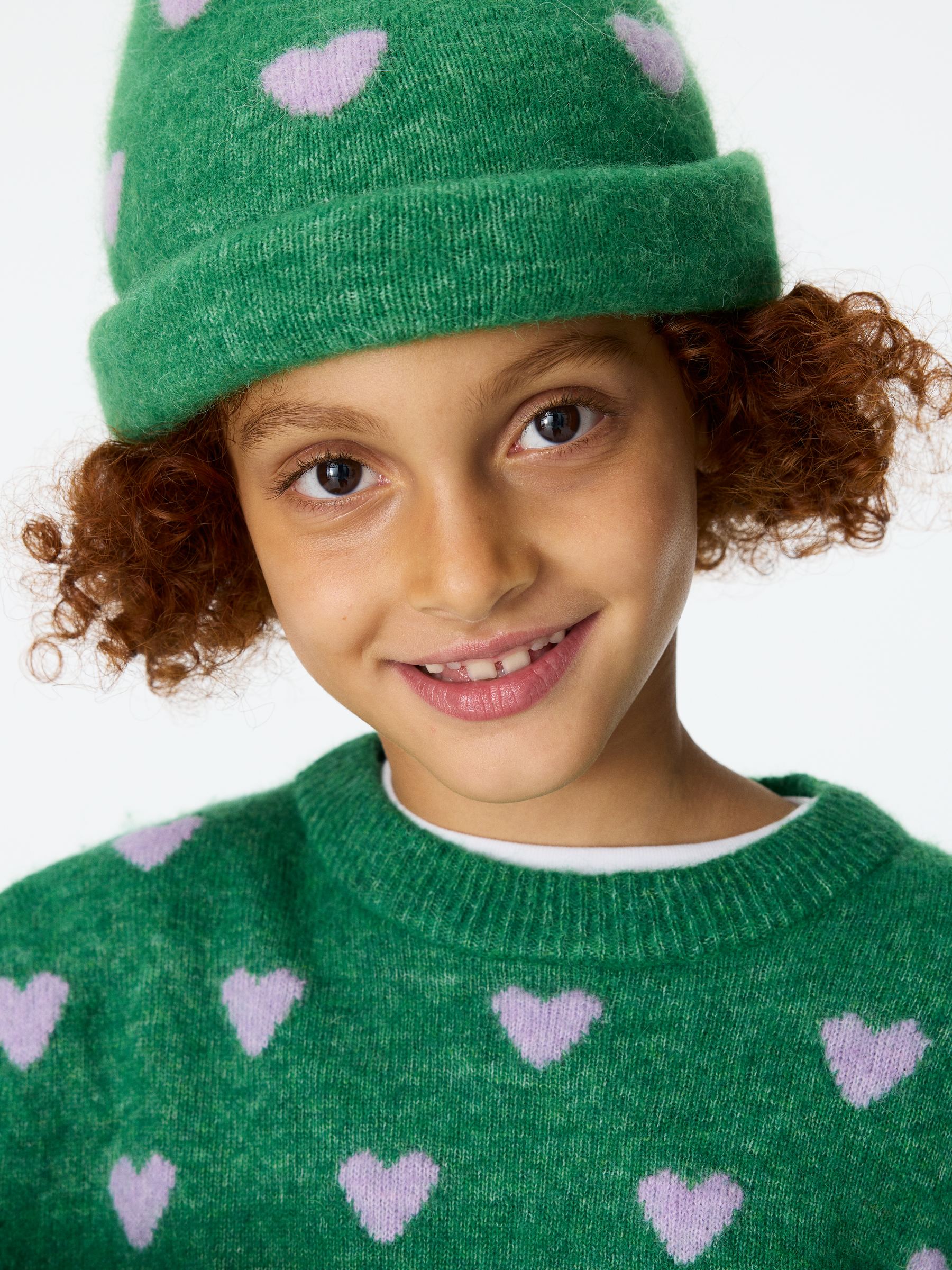 Wool-Alpaca Blend Beanie - Green/Lilac Hearts - Children - StillMedia/Environmental - 1