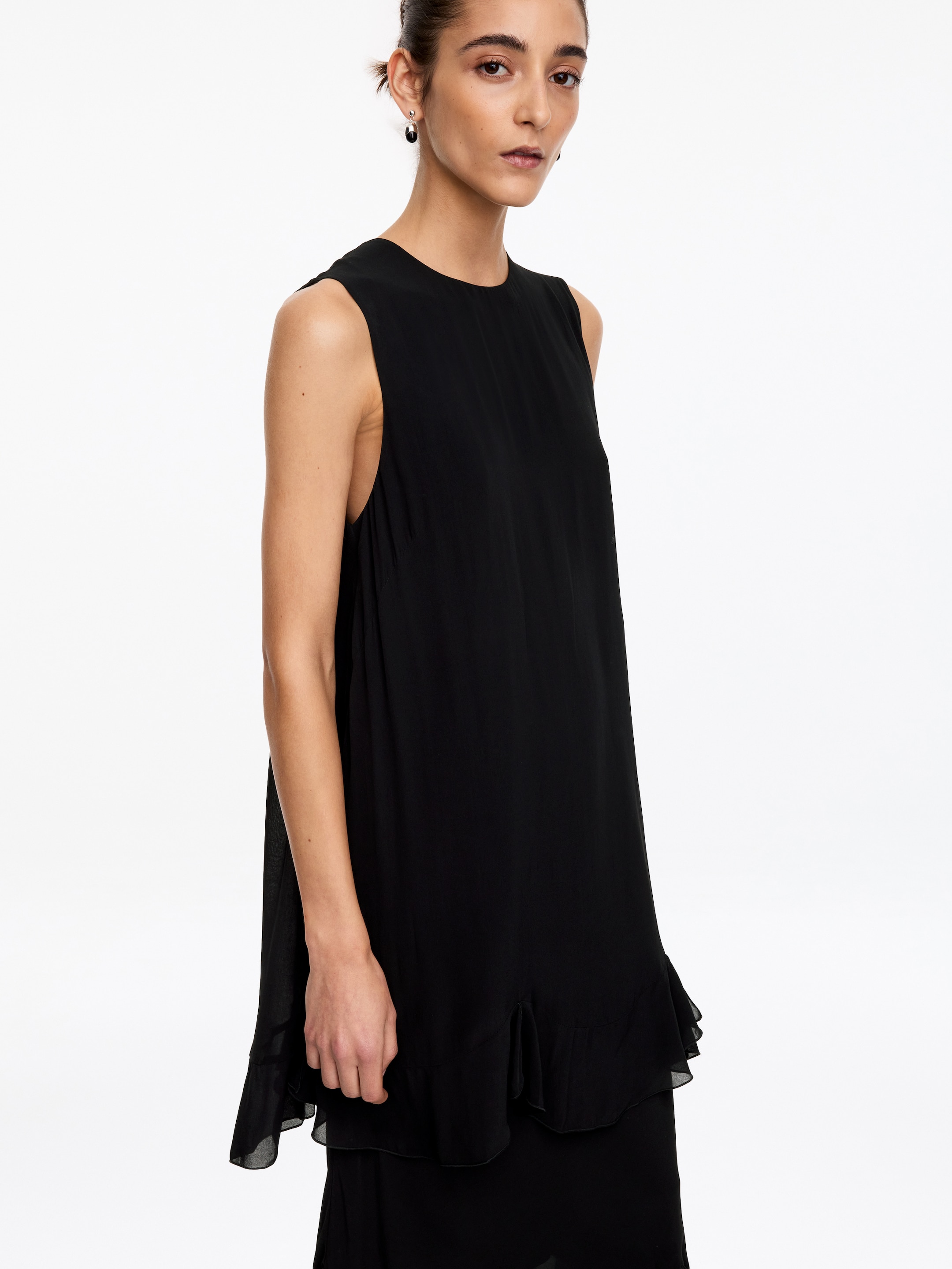 Tunika mit Volant mit Bogenkante - Schwarz - Regular Fit - women - StillMedia/Lookbook - 5