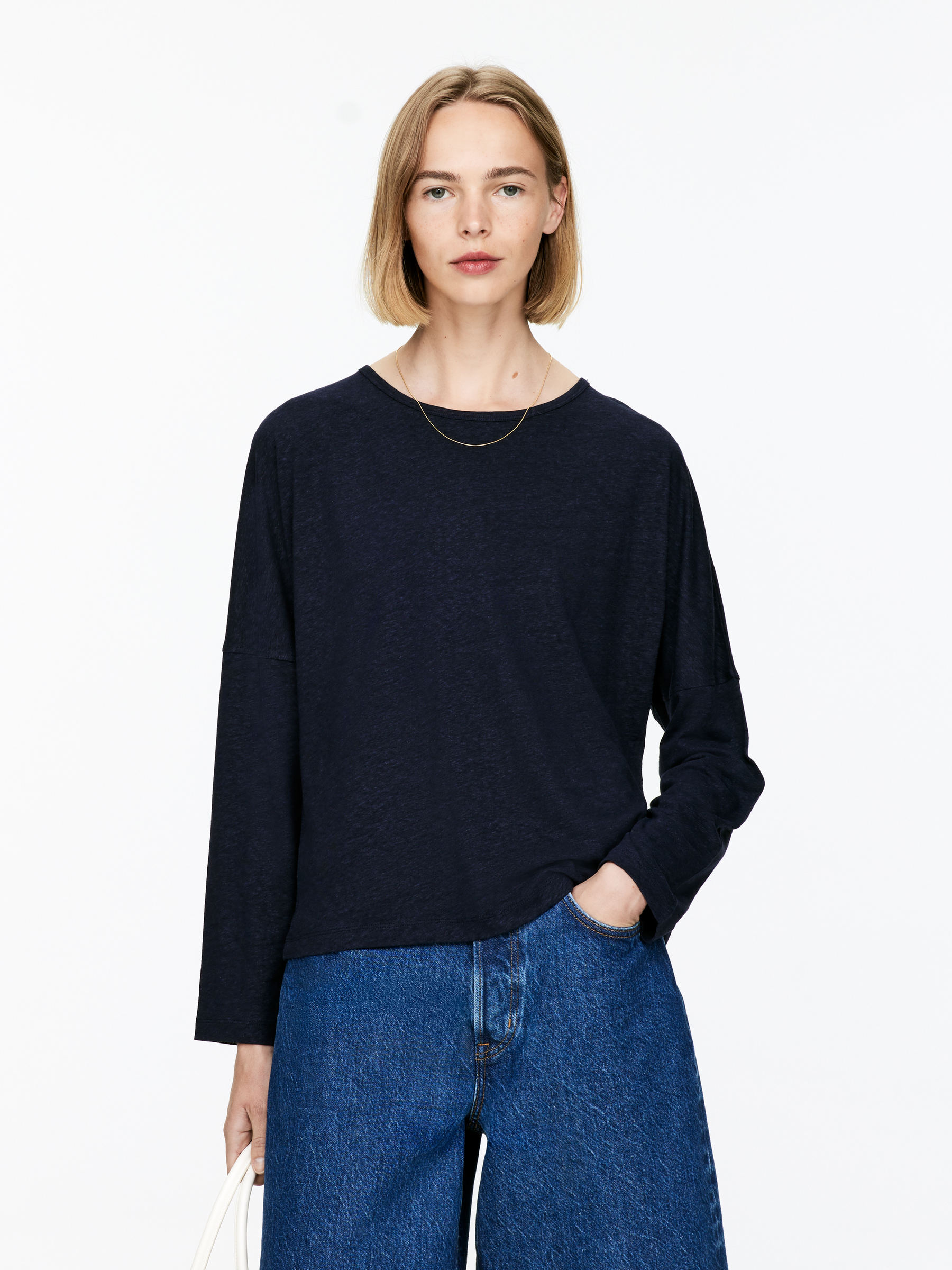 Loose-Fit Linen Viscose Top - Dark Blue - Loose fit - Women - StillMedia/Lookbook - 6