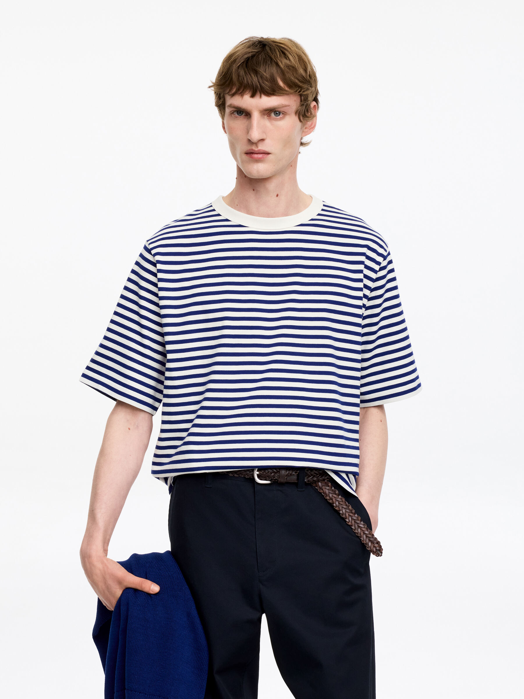 Relaxed Cotton T-Shirt - Dark Blue/Off White - Relaxed fit - Men - StillMedia/Lookbook - 2