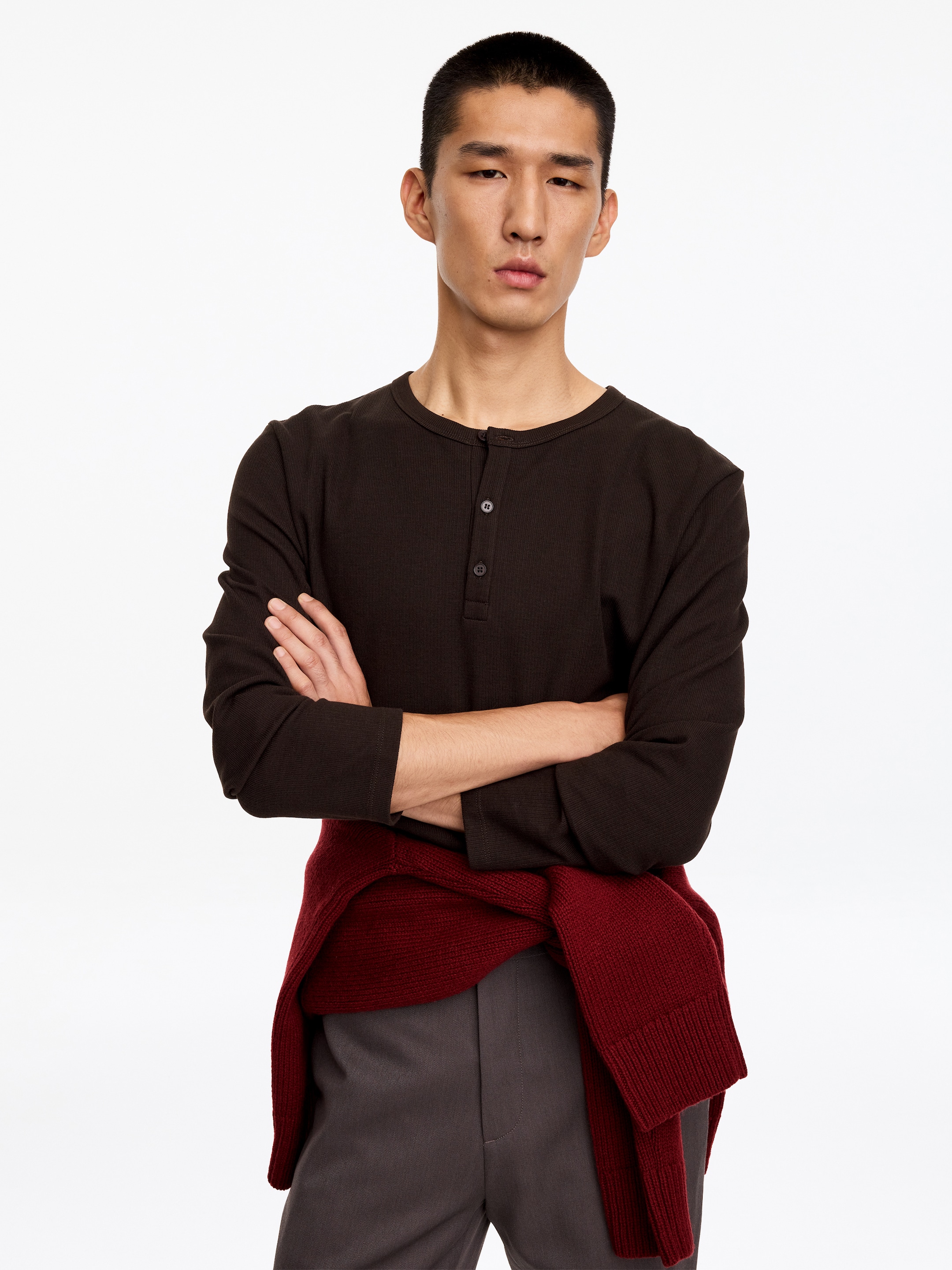 Henley Shirt - Brown - Regular fit - men - StillMedia/Lookbook - 2