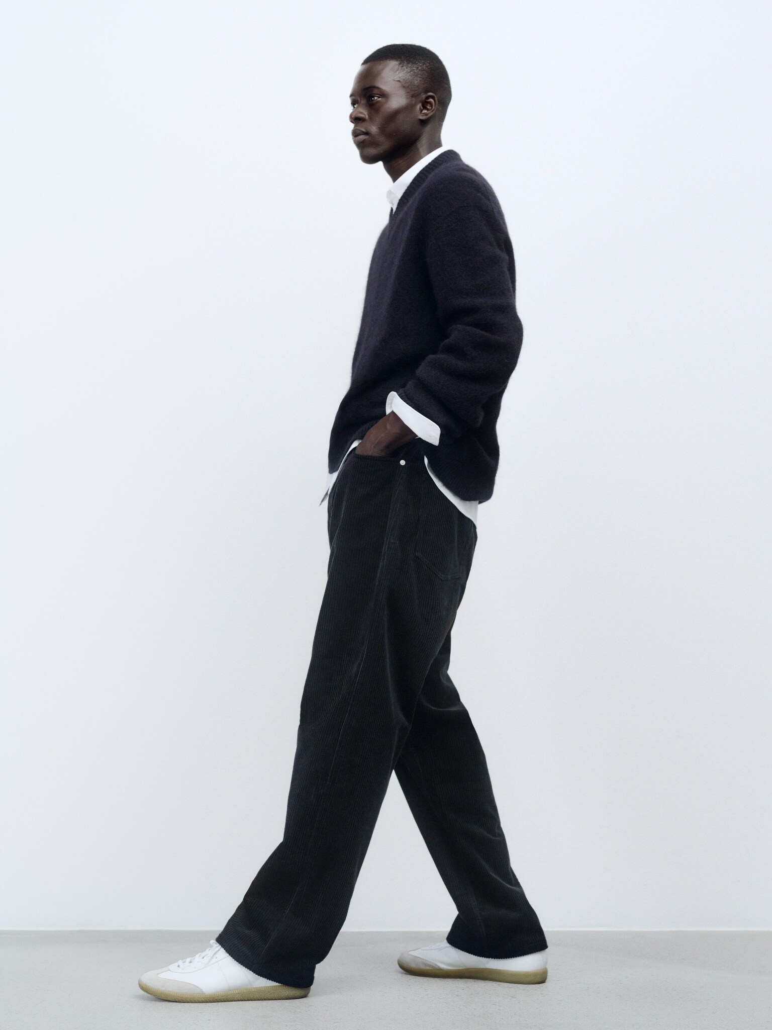 Loose Fit Courduroy Trousers - Black/Dark Mole - 3