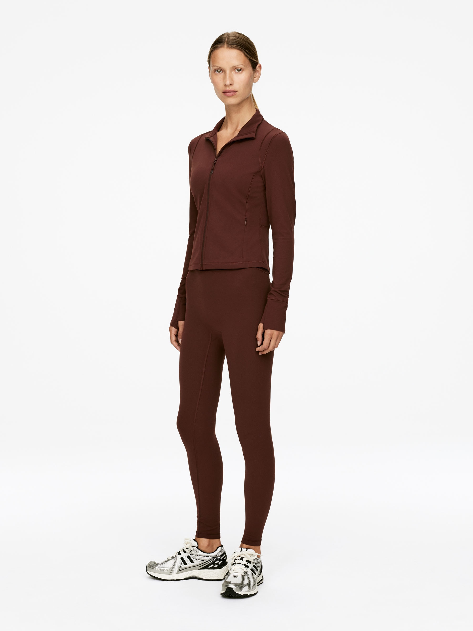 Veste zippée extensible et douce - Marron foncé - Slim fit - Femme - StillMedia/Lookbook - 3