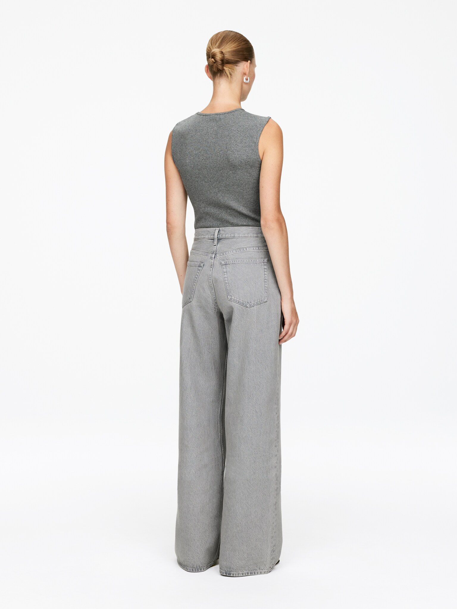 CLOUD Loose Jeans mit weitem Bein - Grau/Mittelblau/Dunkelblau/Dunkelblau/Verwaschenes Blau - 6