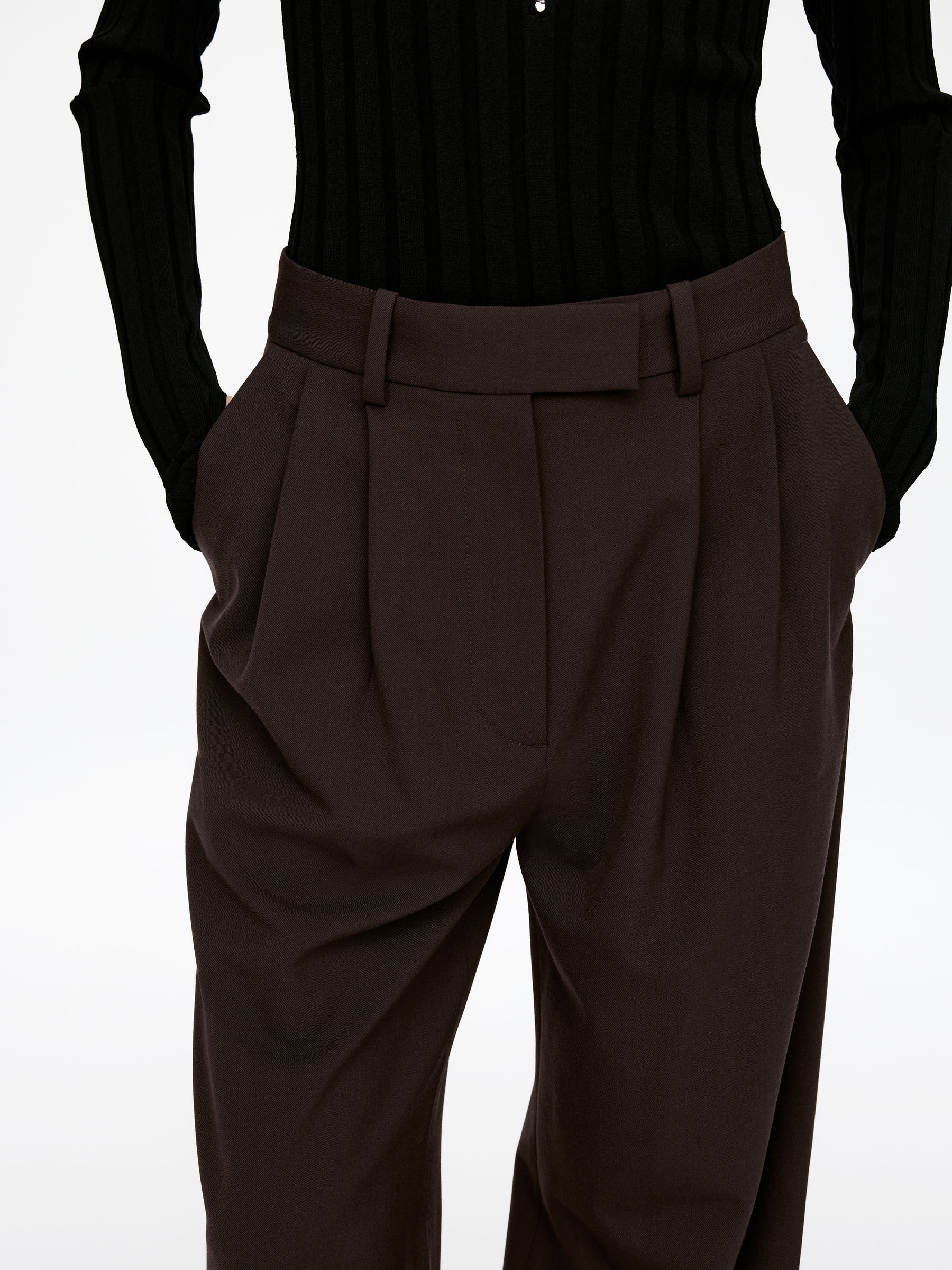 Wide-Leg Tailored Trousers - Dark Brown - Relaxed fit - Women - StillMedia/Lookbook - 4