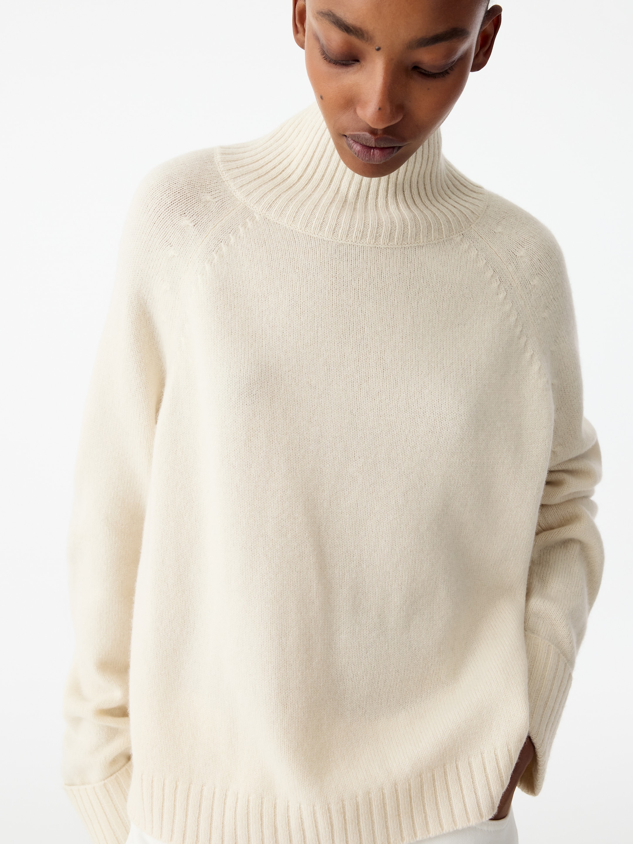 Roll-Neck Wool Jumper - Off White - Regular fit - women - StillMedia/Lookbook - 5