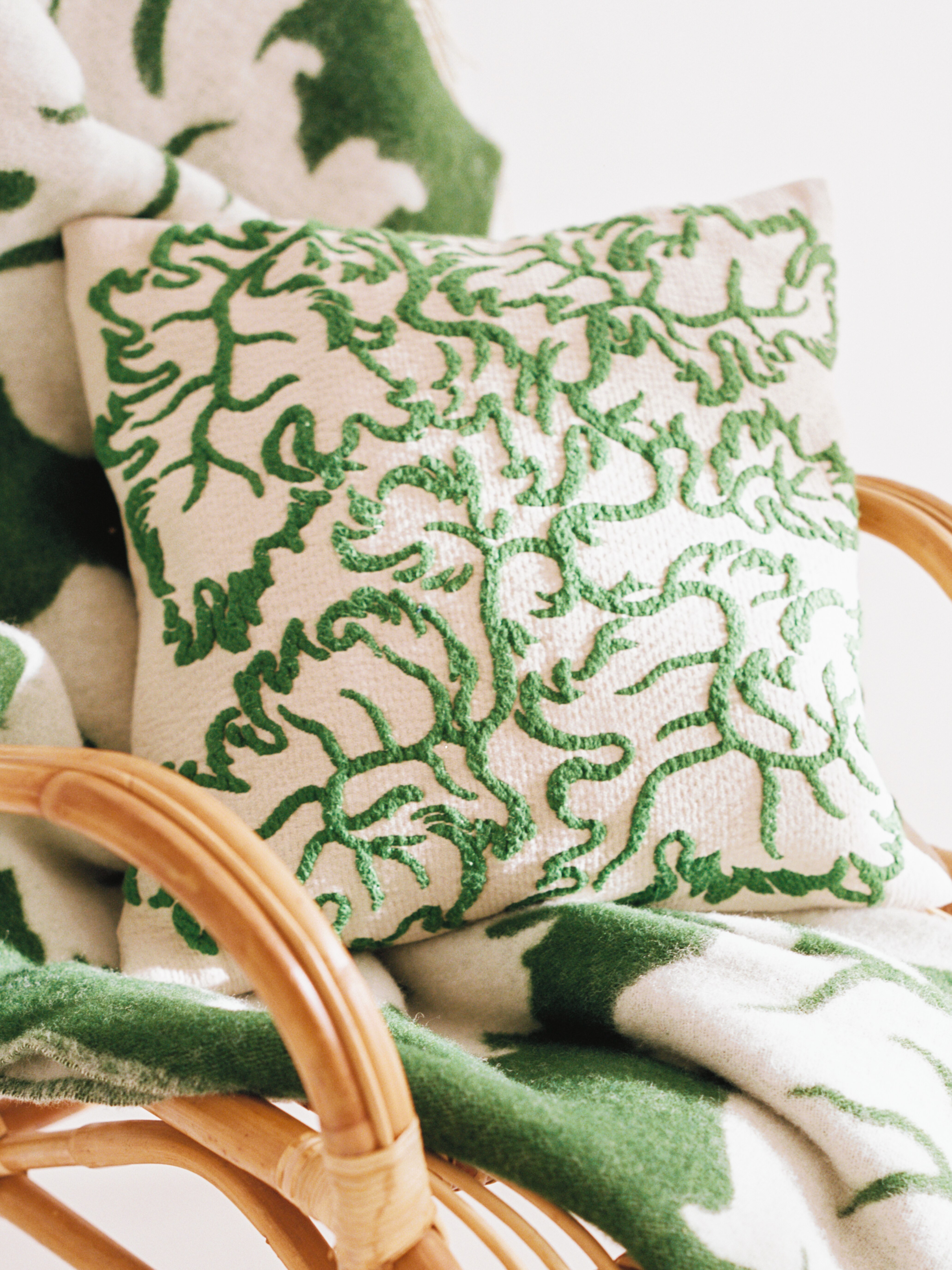 Klippan Wool Blanket – Off White/Green – Homeware – ARKET EU