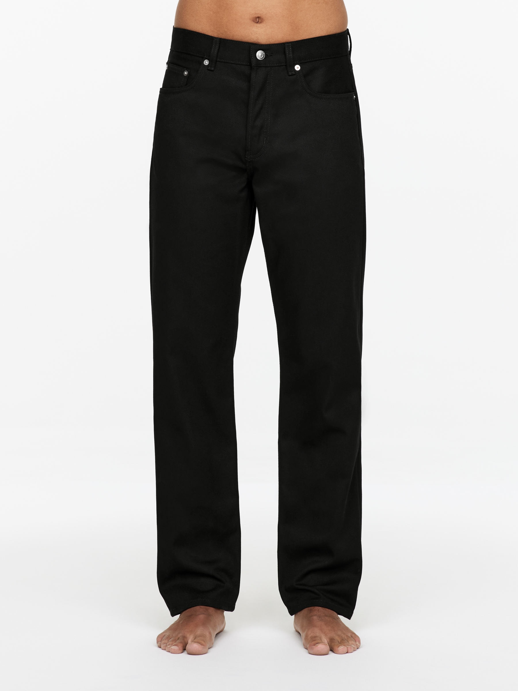 OCEAN Loose Straight Jeans - Black - Loose fit - Men - StillMedia/Lookbook - 10