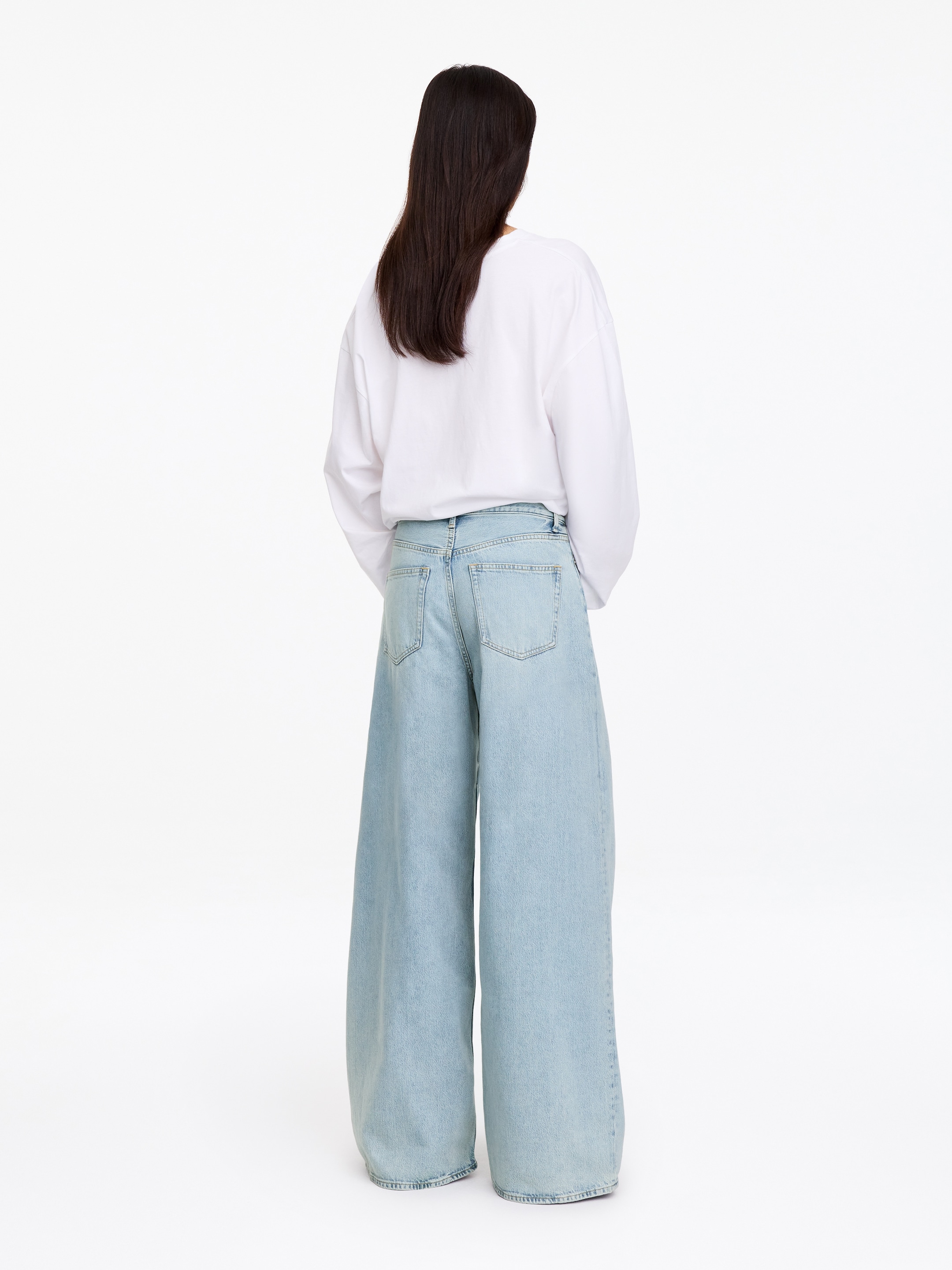 CEDAR Oversized Wide Jeans - Hellblau - Oversize - women - StillMedia/Lookbook - 7
