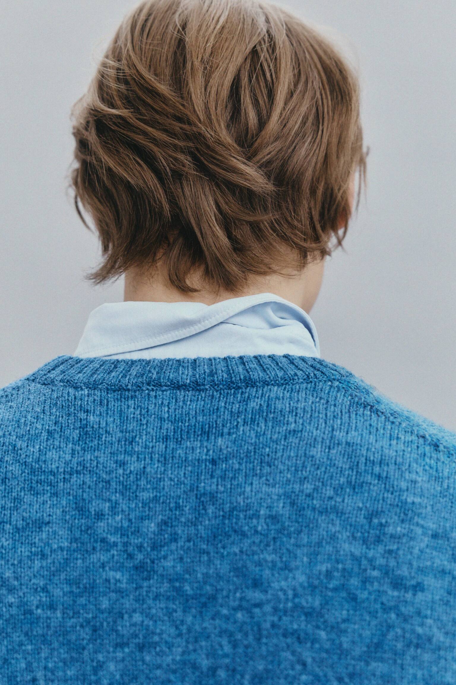 Wollpullover mit Rundhalsausschnitt - Blau meliert/Cremeweiß/Rot - 6