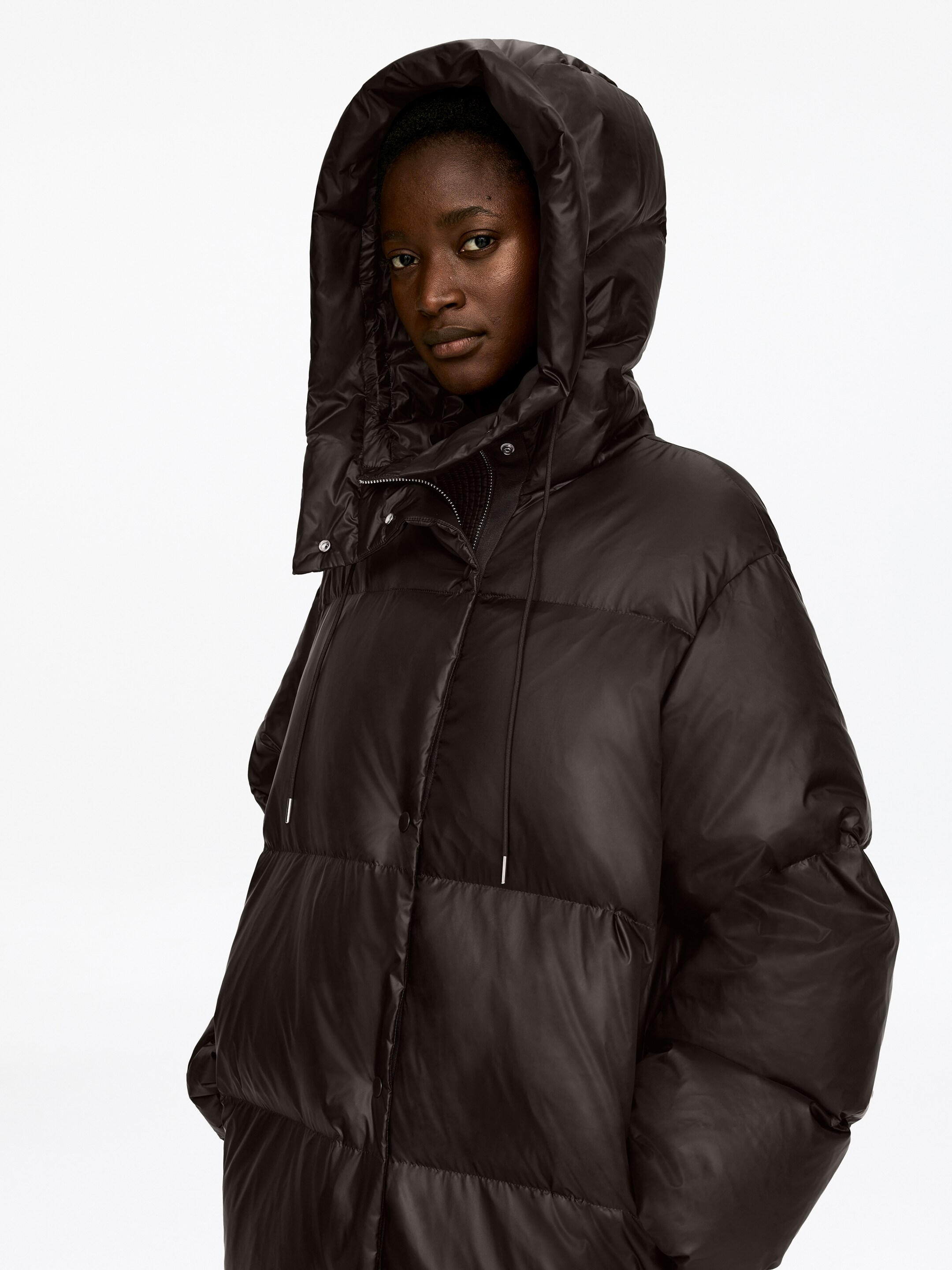 Vezi imaginea mai mare: Palton lung cu puf reciclat - Maro - FEMEI | H&M RO 2