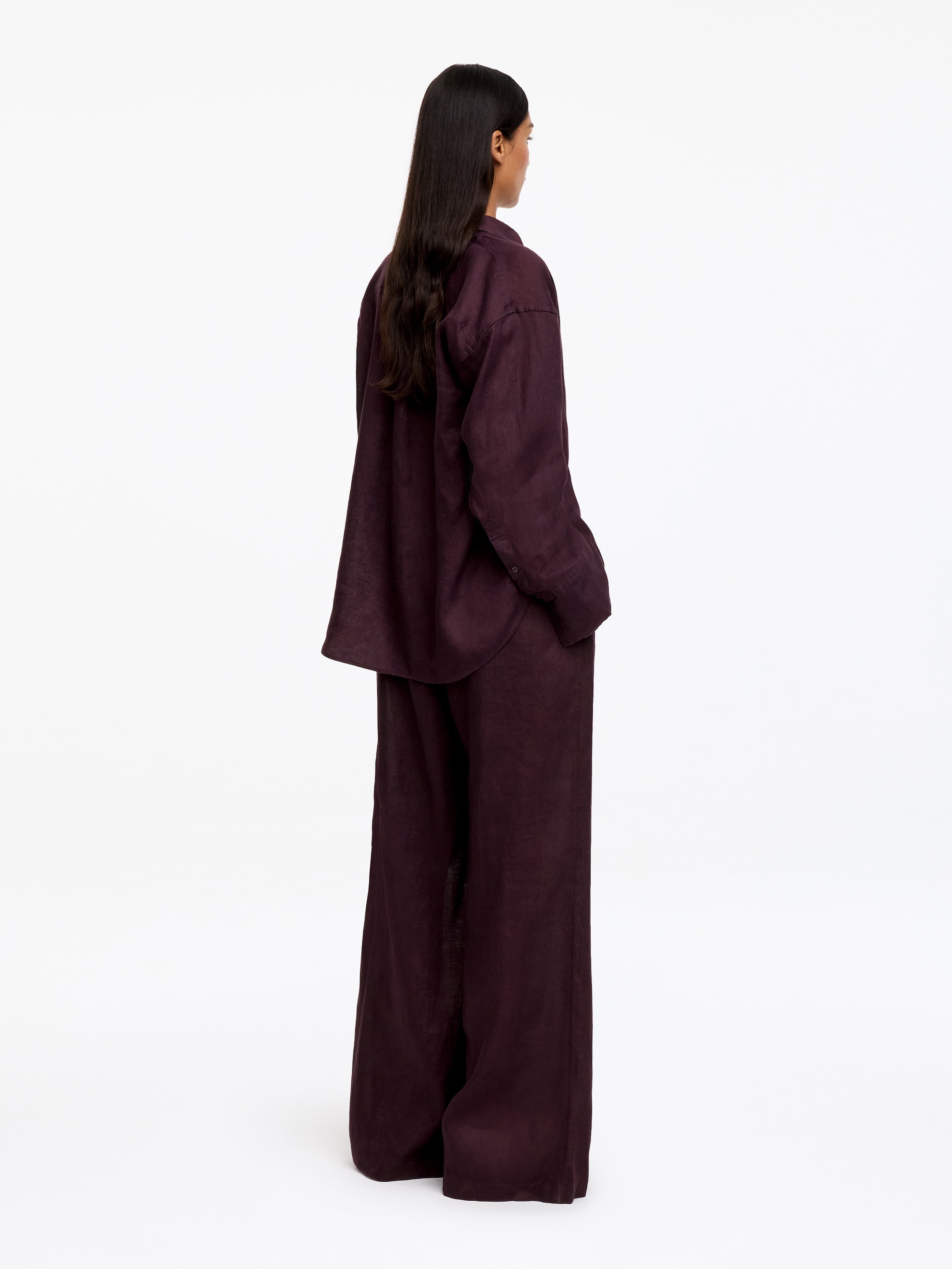 Wide Linen Trousers - Purple - Loose fit - Women - StillMedia/Lookbook - 3