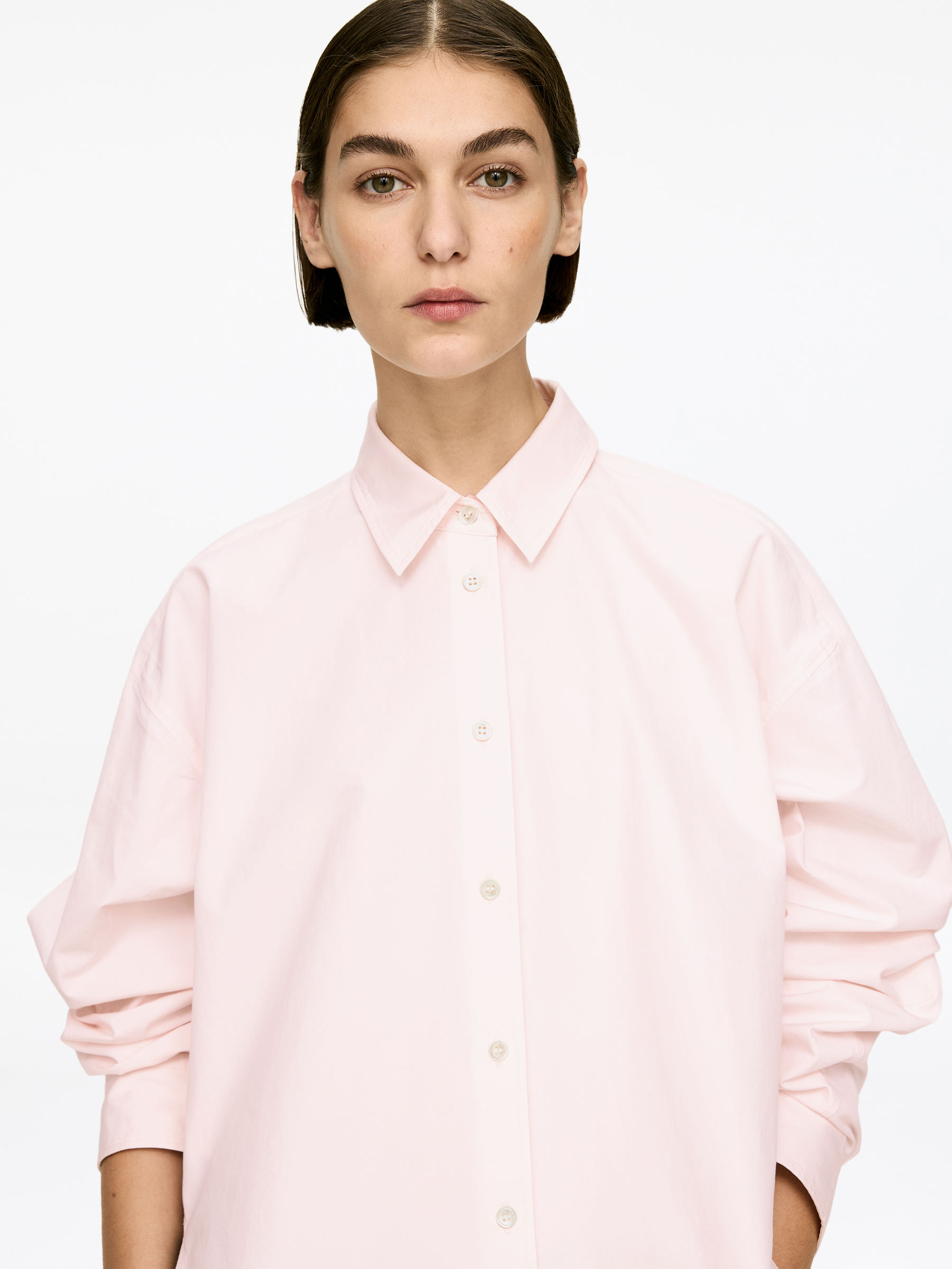 Curved Slit Shirt - Light Pink - Loose fit - Women - StillMedia/Lookbook - 4