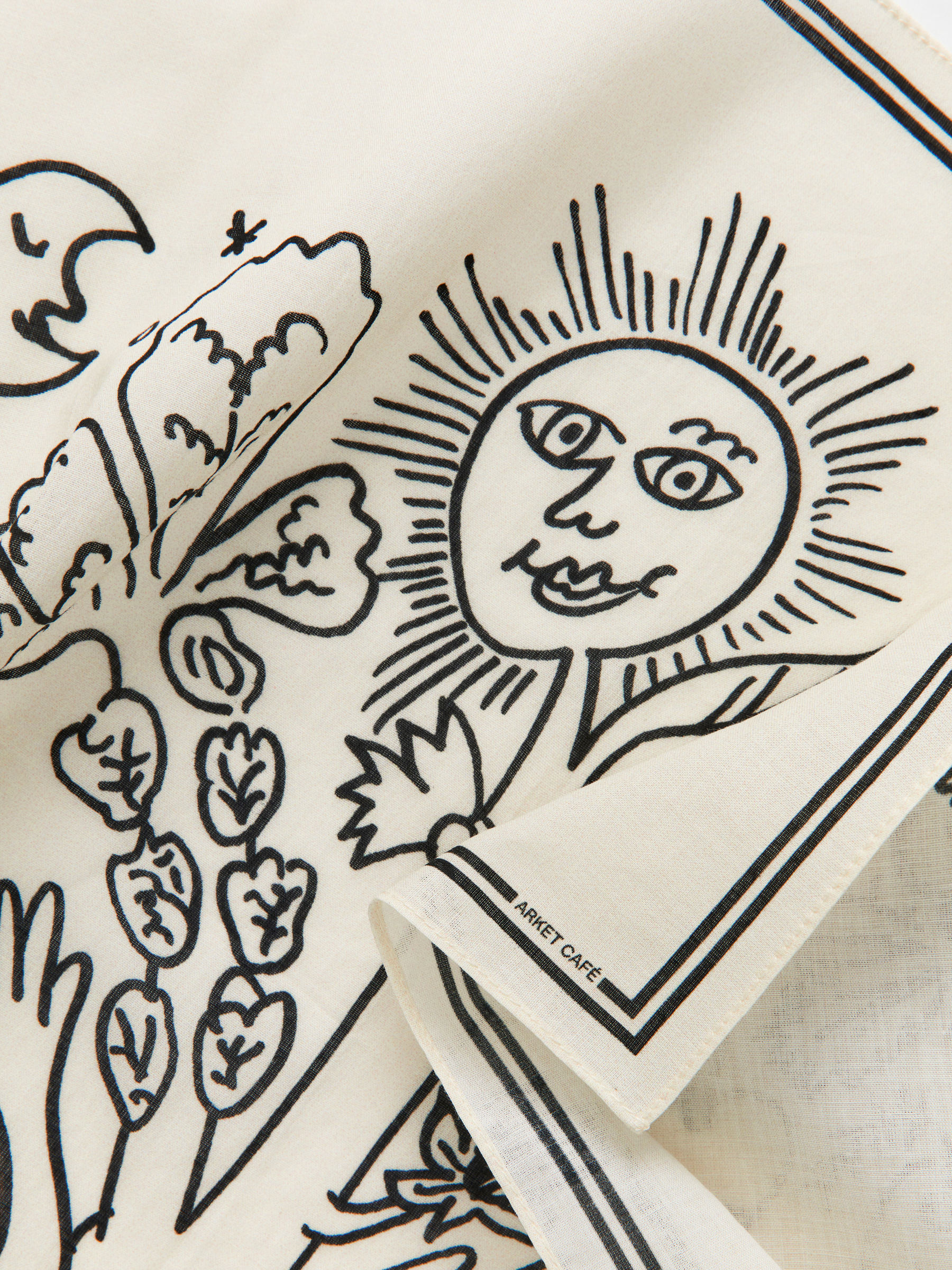 ARKET CAFÉ Bandana - Off White/Black - Café - StillMedia/DescriptiveDetail - 1