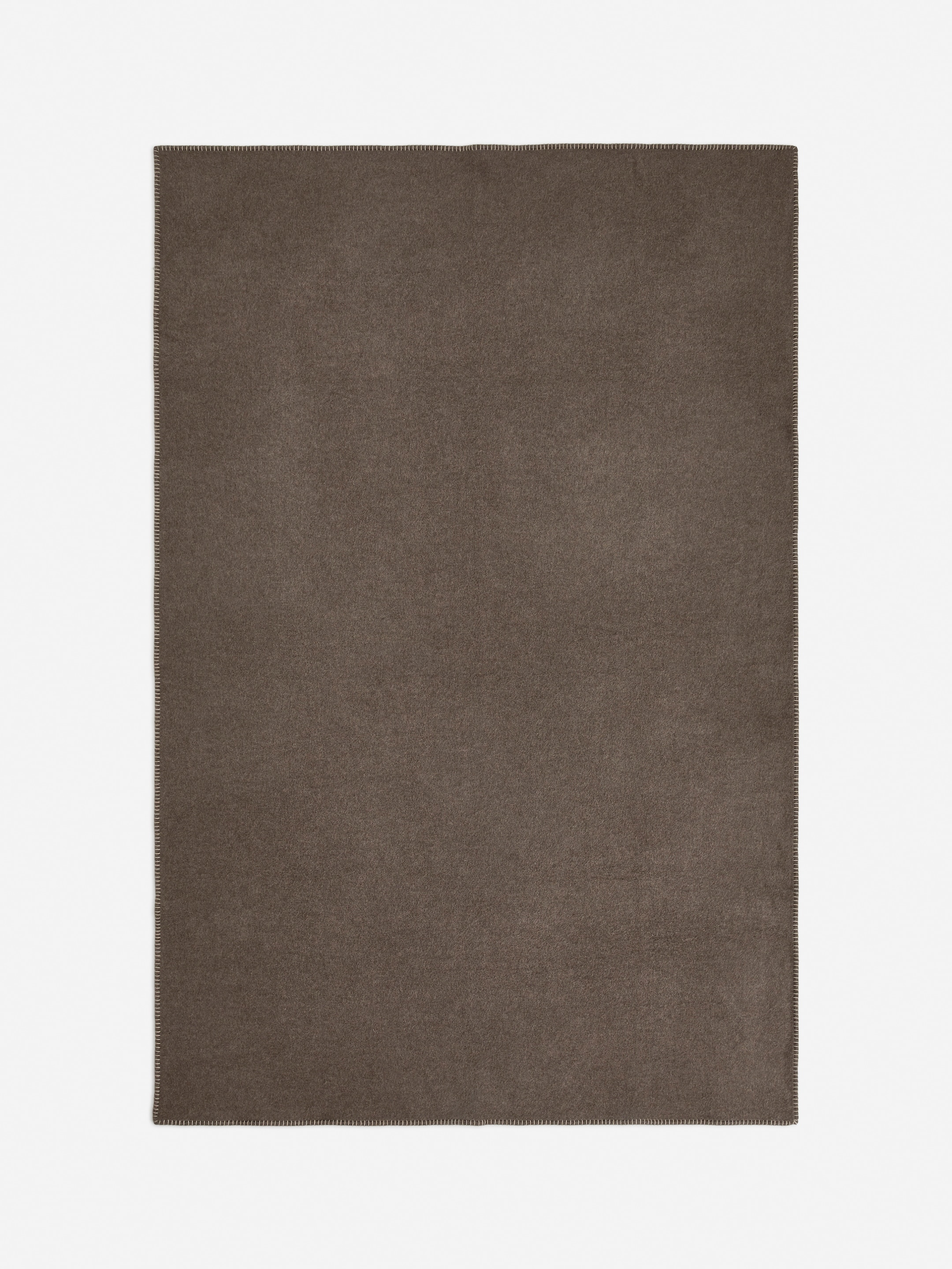 Ullfilt - Mörk mullvadsgrå - Homeware - StillMedia/DescriptiveStillLife - 1