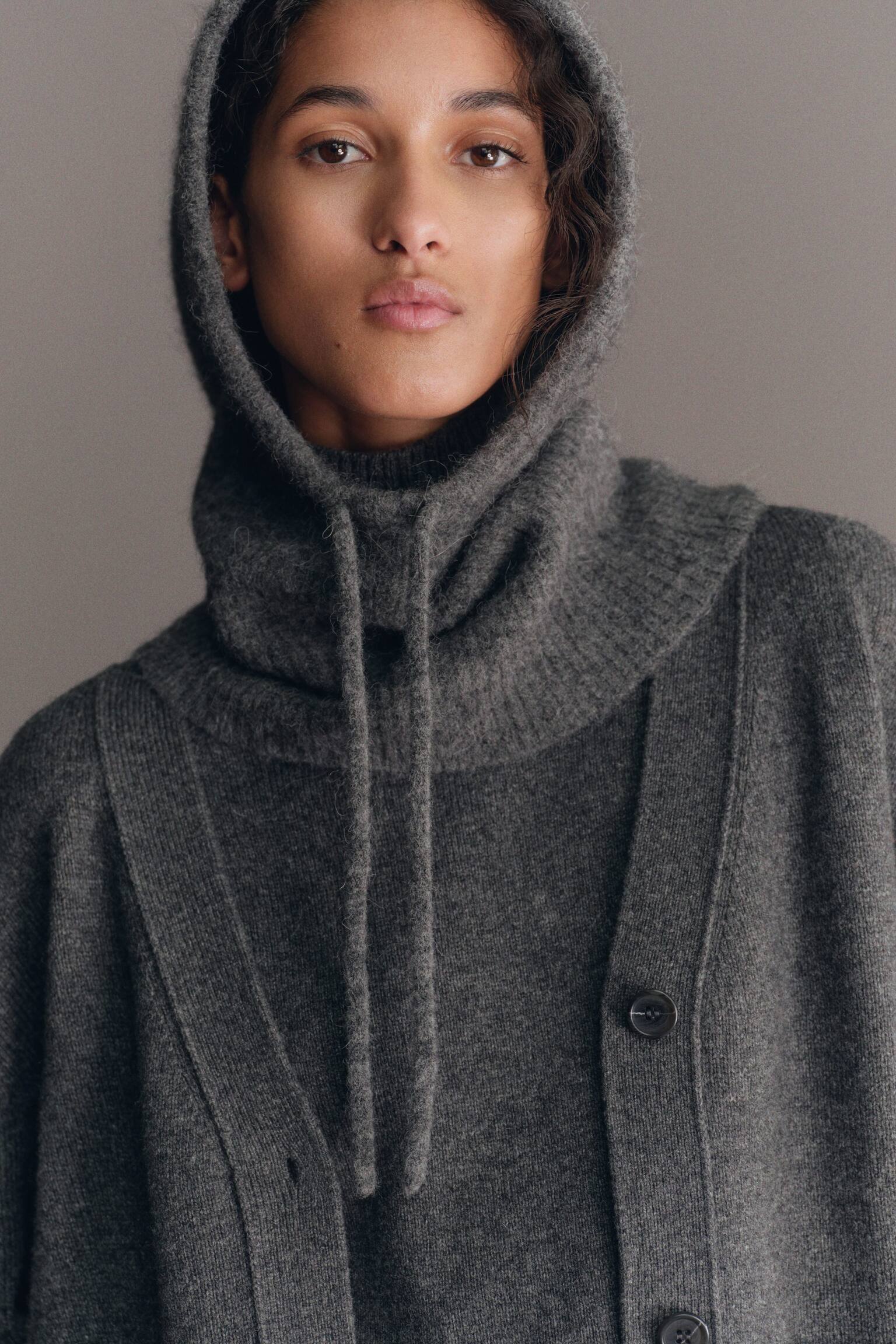 Vlněný rolákový svetr - Tmavě šedý melír/Černá - 3