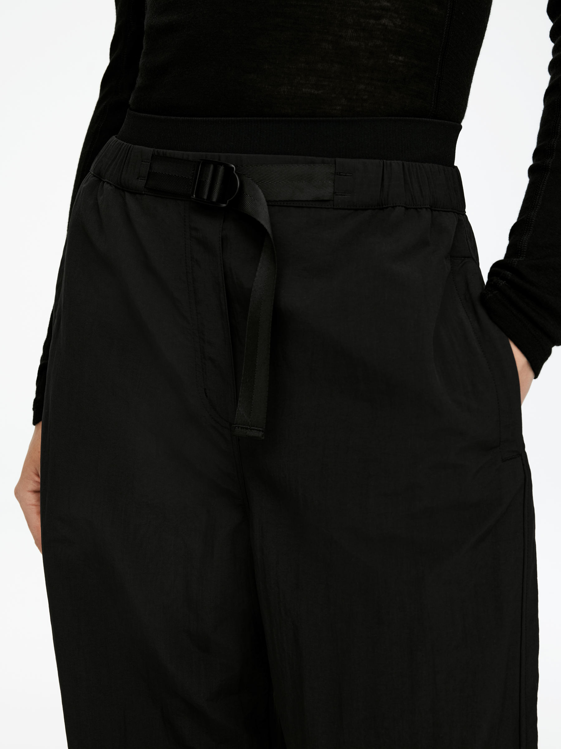 Belted Trousers - Black - Oversized - Women - StillMedia/Lookbook - 4