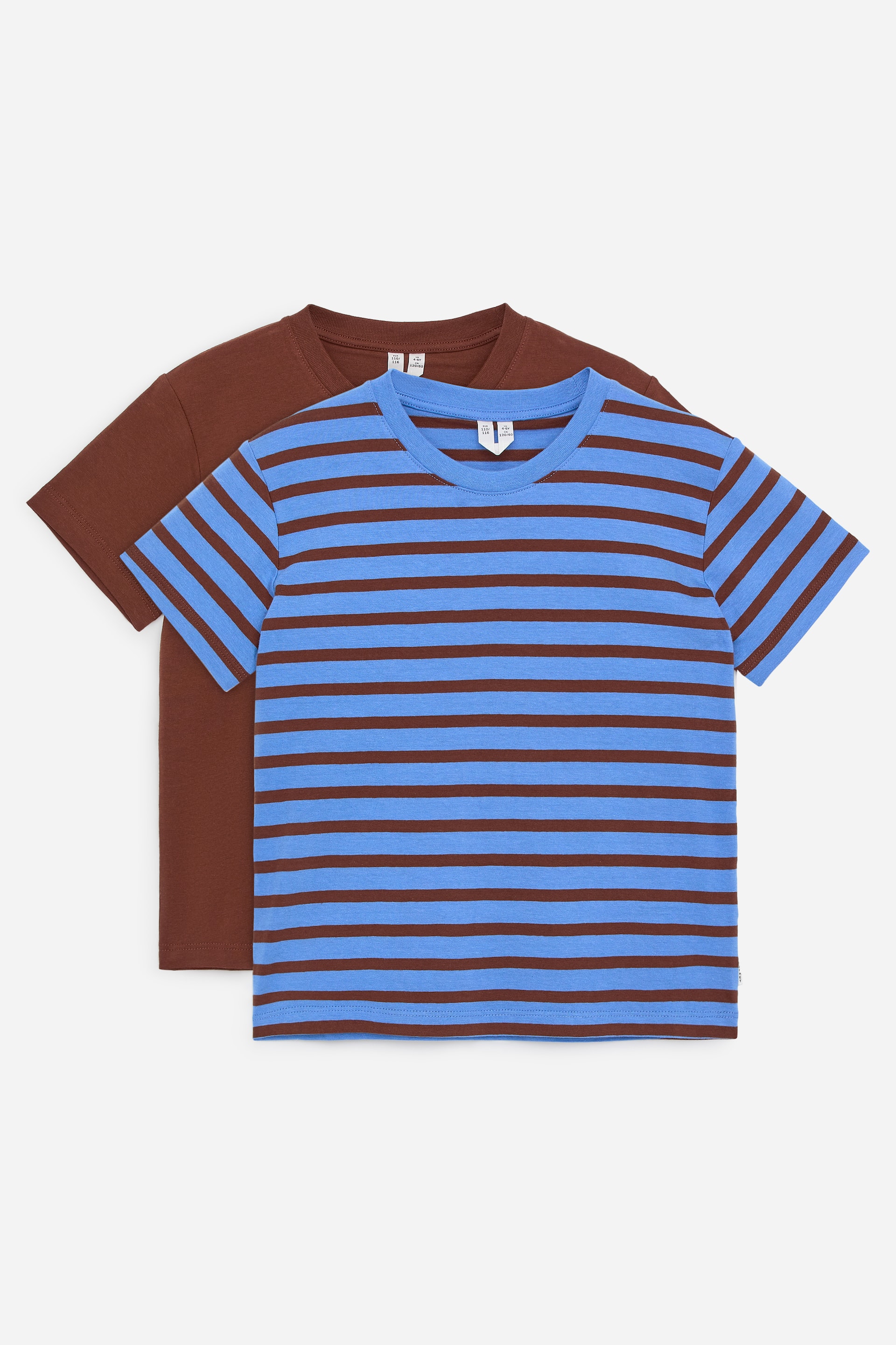 Преглед на по-голямо изображение: Две тениски са изложени, като предната тениска е със синя основа с хоризонтални кафяви ивици и обло деколте, а тениската зад нея е в плътно кафяво с обло деколте, и двете с къси ръкави.