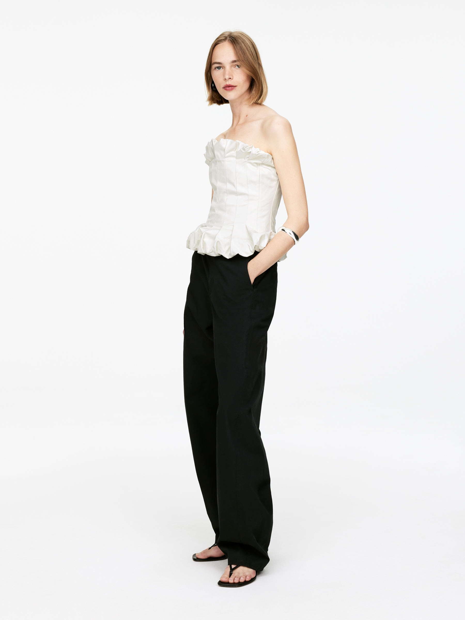 Pleated Bustier - Off White - Slim fit - Women - StillMedia/Lookbook - 5