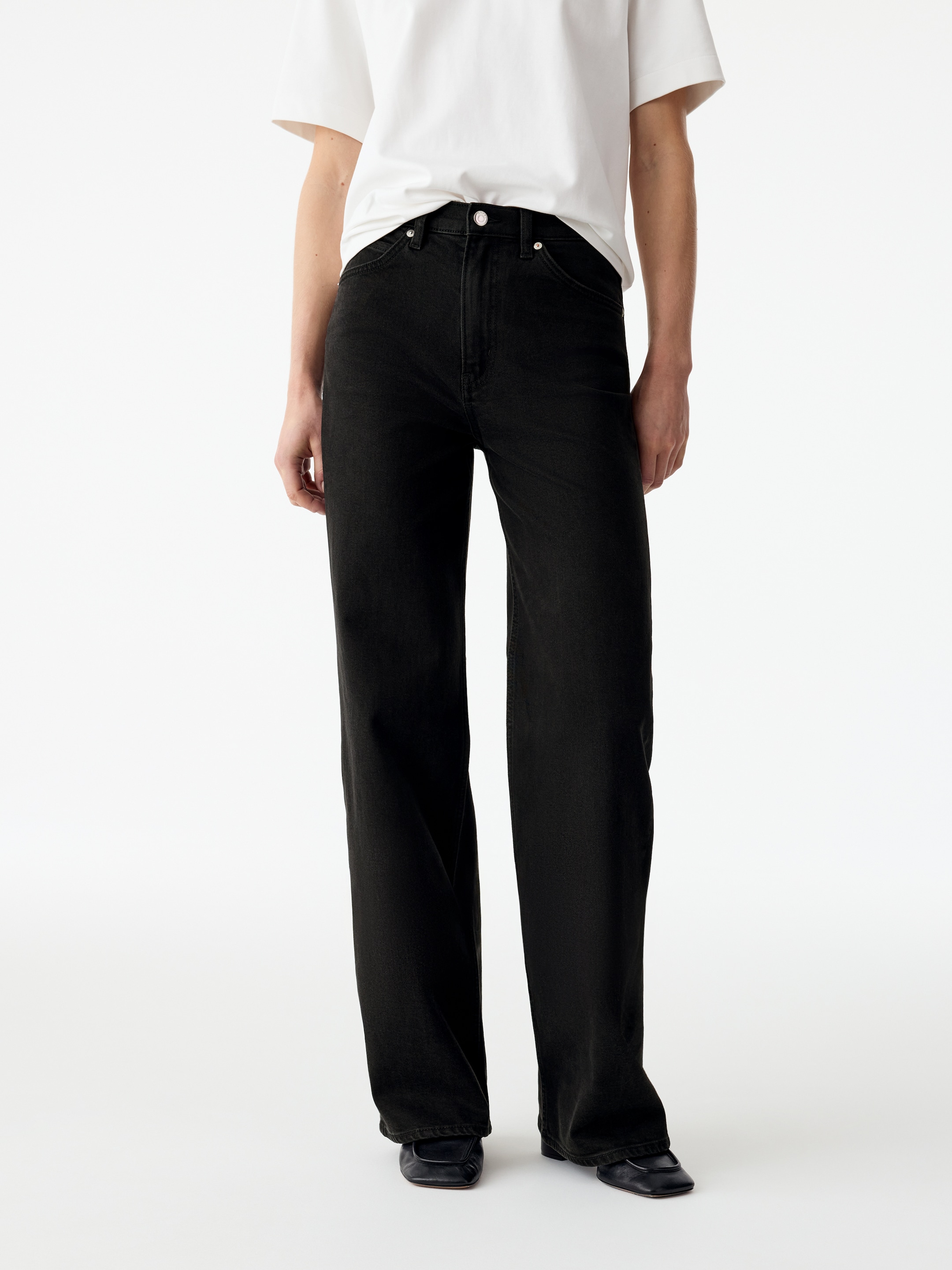 LUPINE Flared Jeans - Schwarz - Regular Fit - women - StillMedia/Lookbook - 11