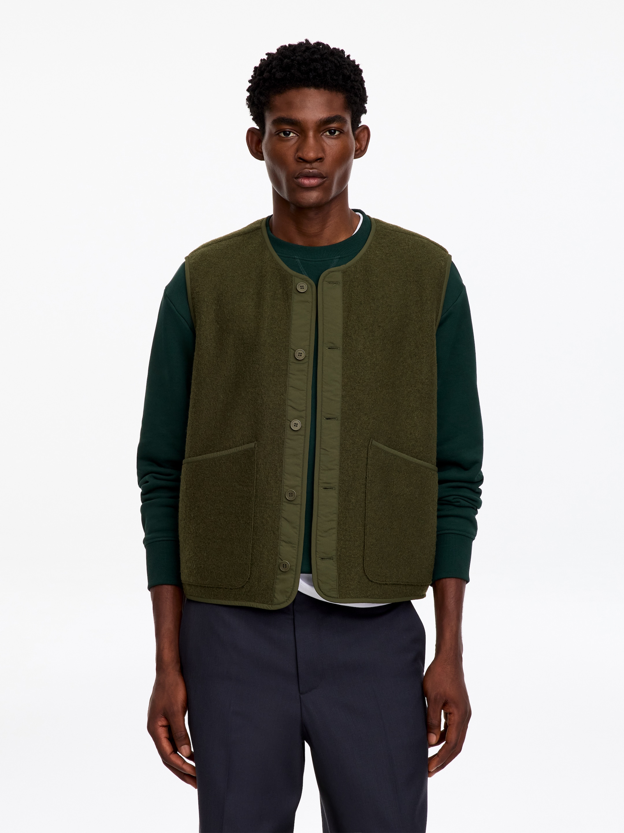 2-in-1 Wool Vest - Green - Regular fit - men - StillMedia/Lookbook - 6