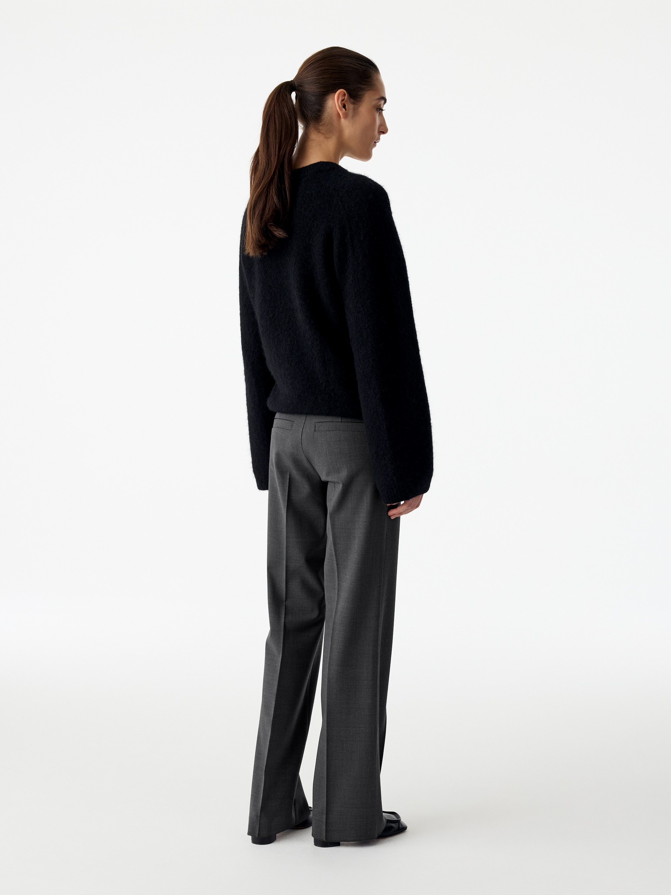 Rozszerzane eleganckie spodnie - Ciemnoszary - Wąski fason - women - StillMedia/Lookbook - 9
