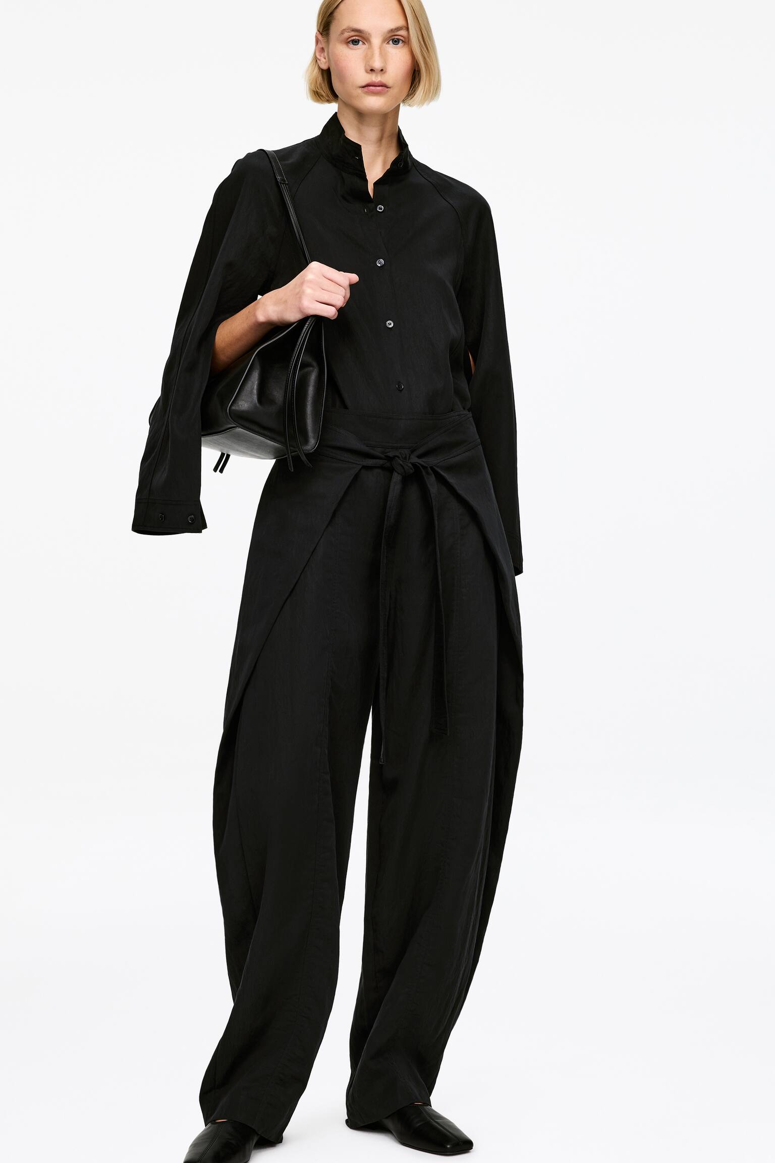 Elegante broek met omslag aan de voorkant - Zwart/Gebroken wit - 7